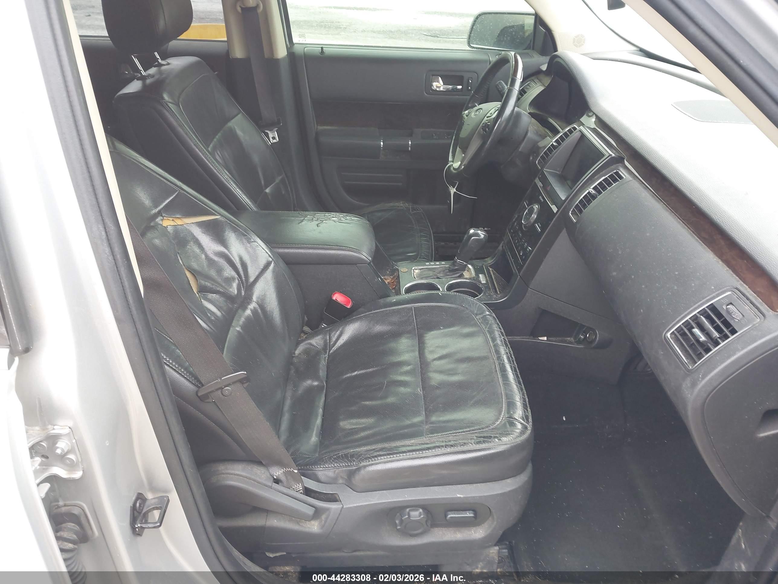 FORD FLEX image 5