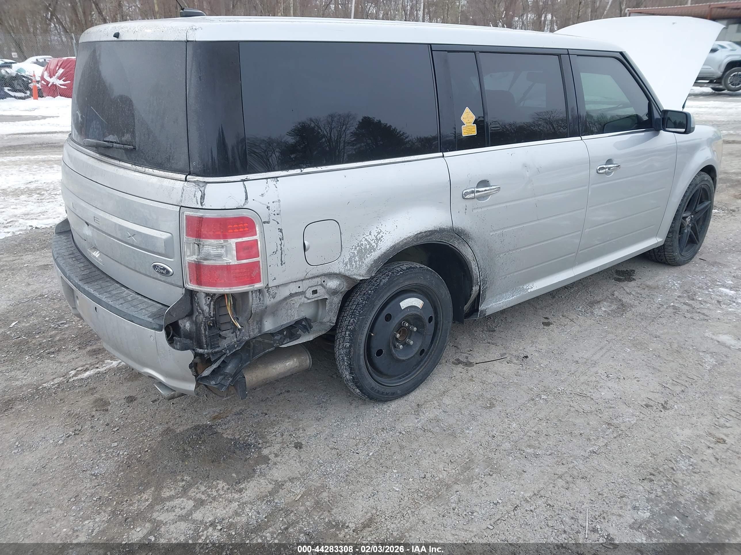 FORD FLEX image 6