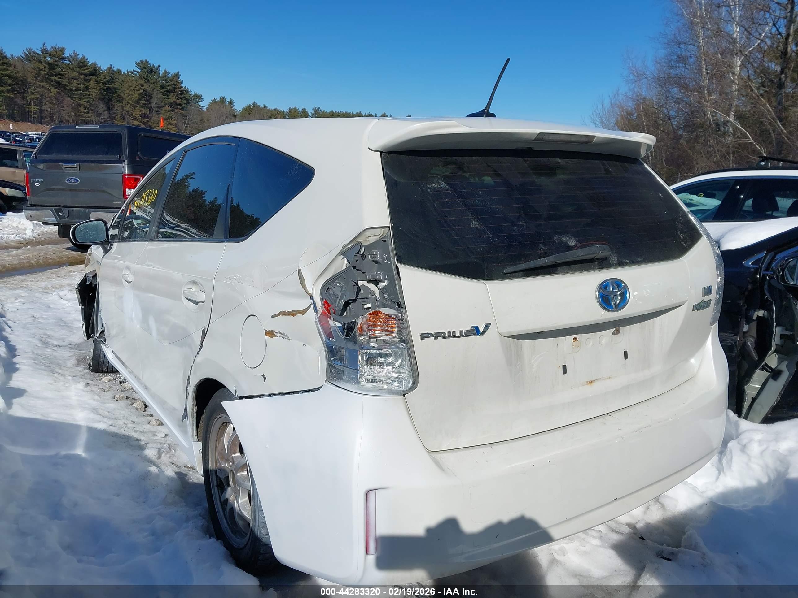 TOYOTA PRIUS image 3
