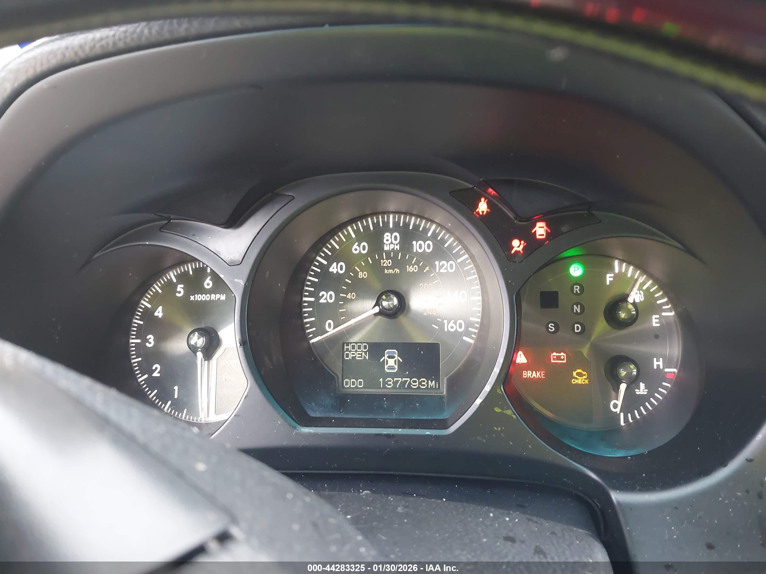 LEXUS GS image 7