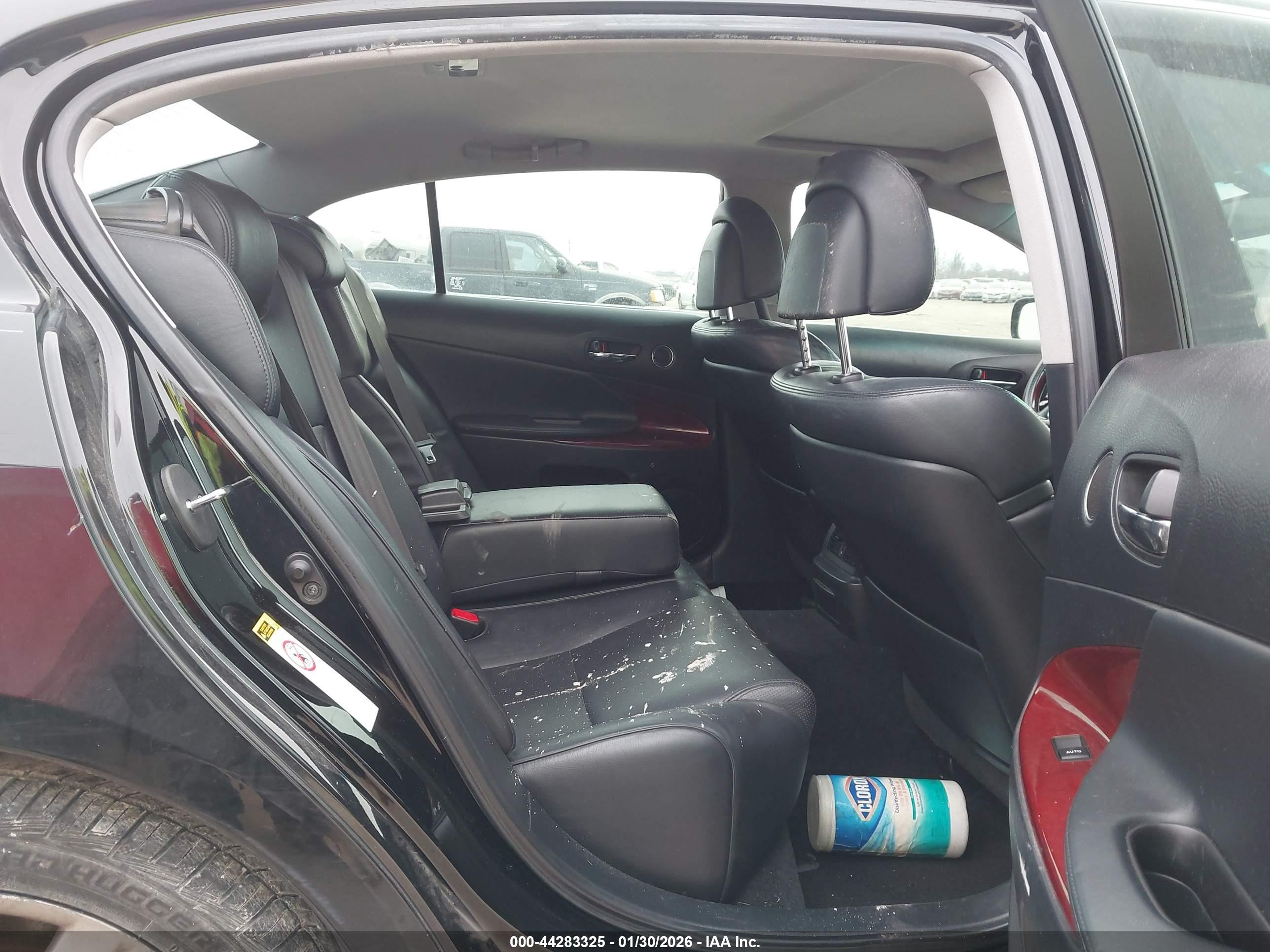 LEXUS GS image 8