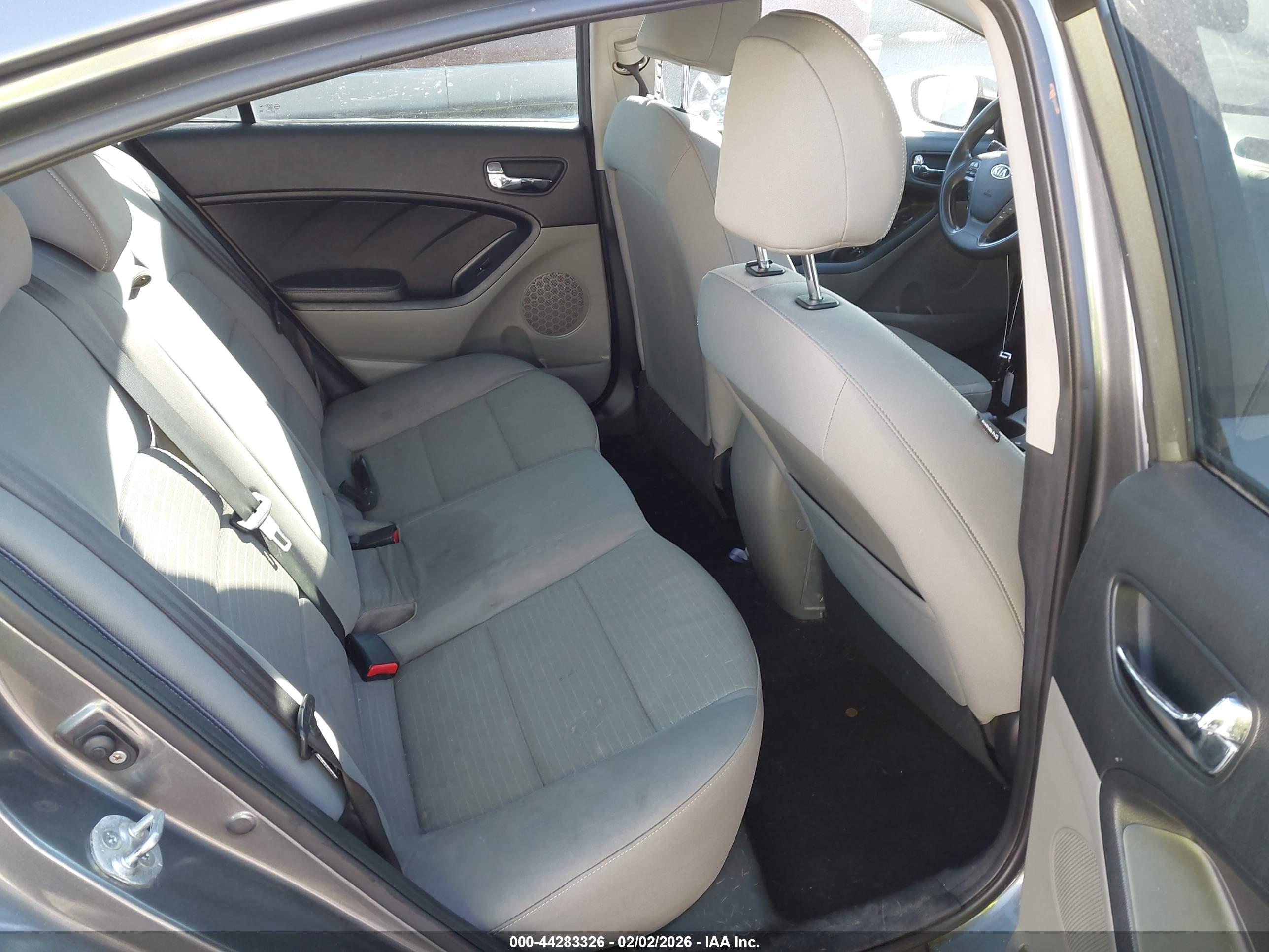 KIA FORTE image 8
