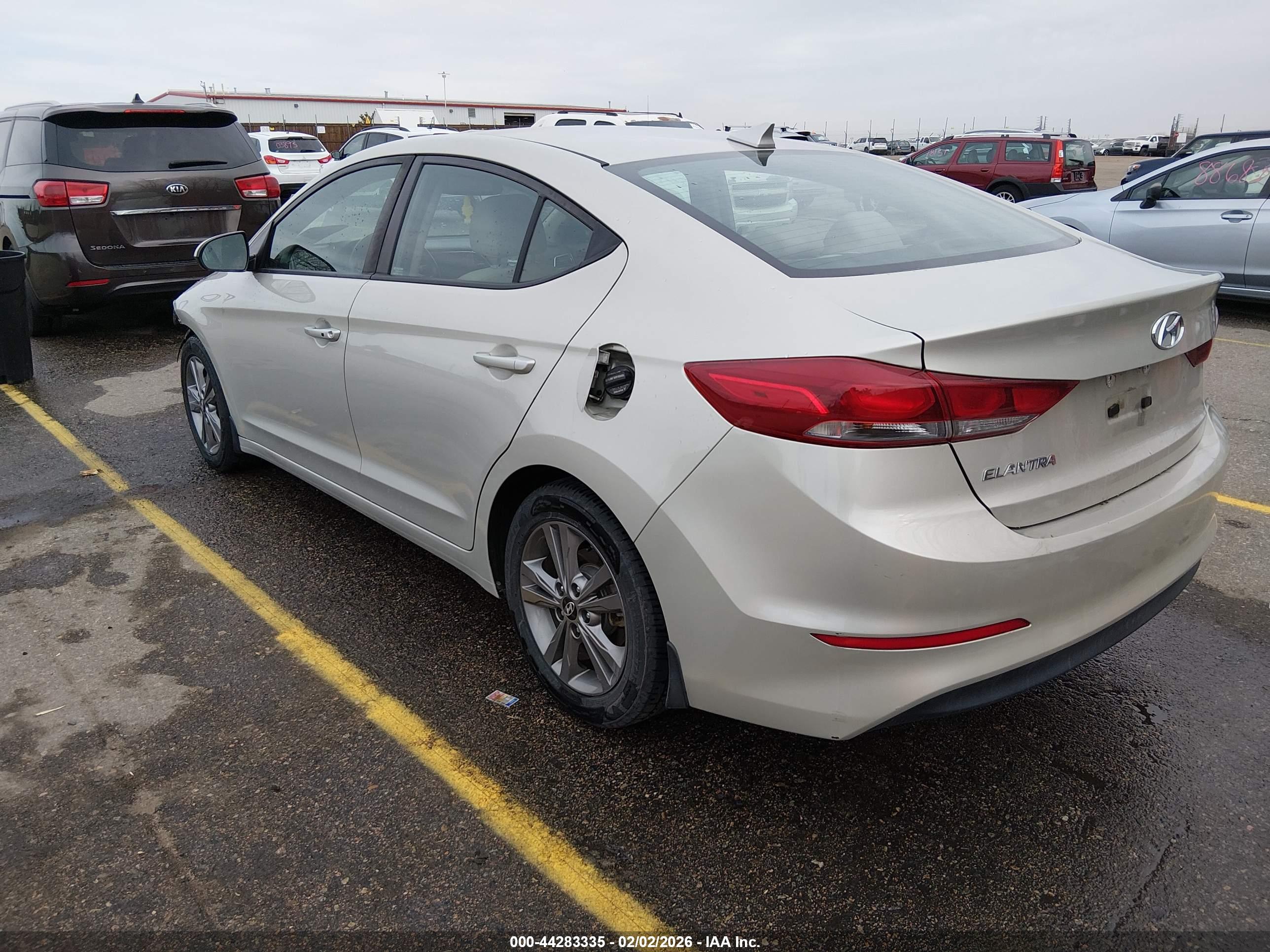 HYUNDAI ELANTRA image 3