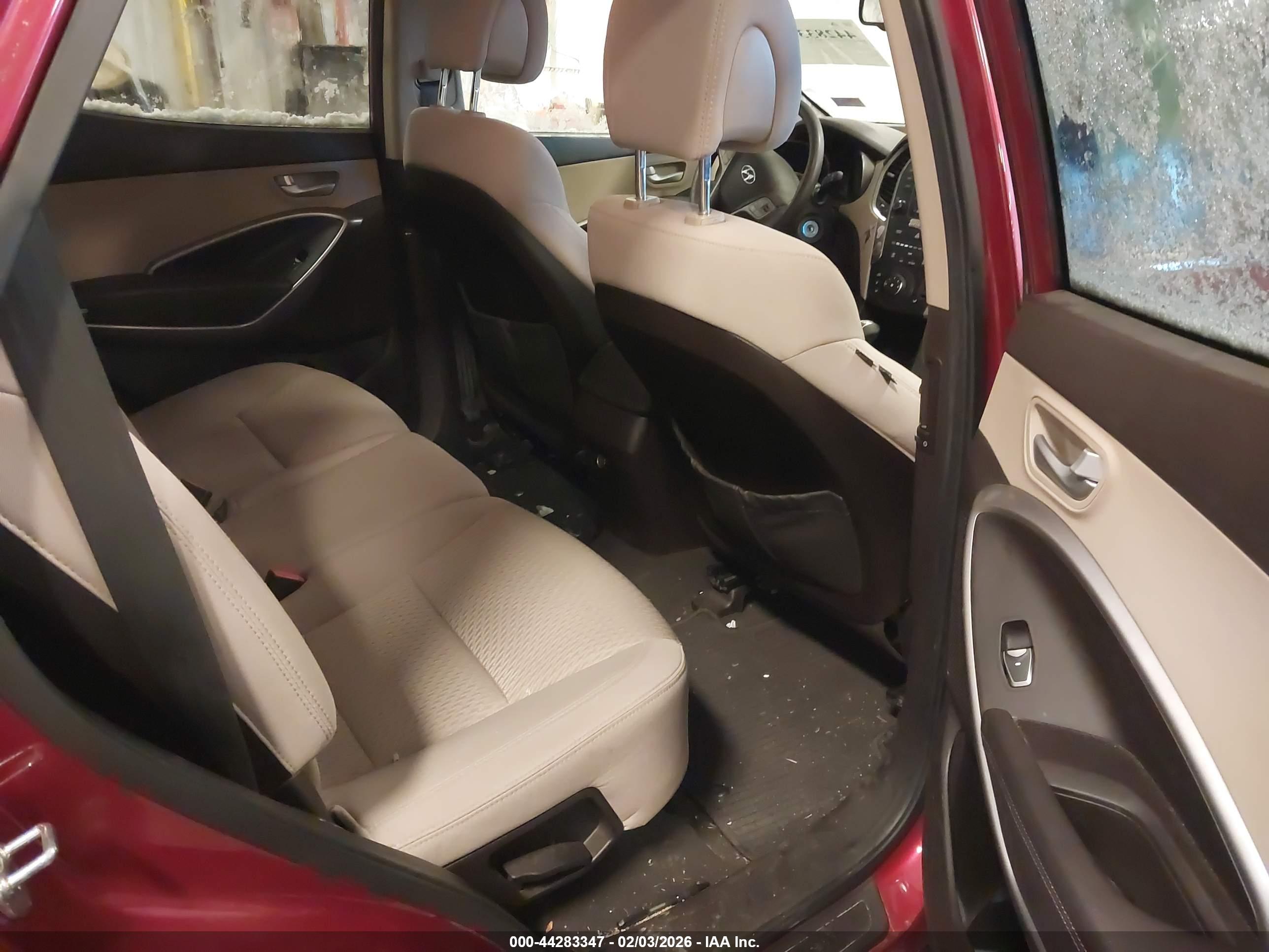 HYUNDAI SANTA image 8