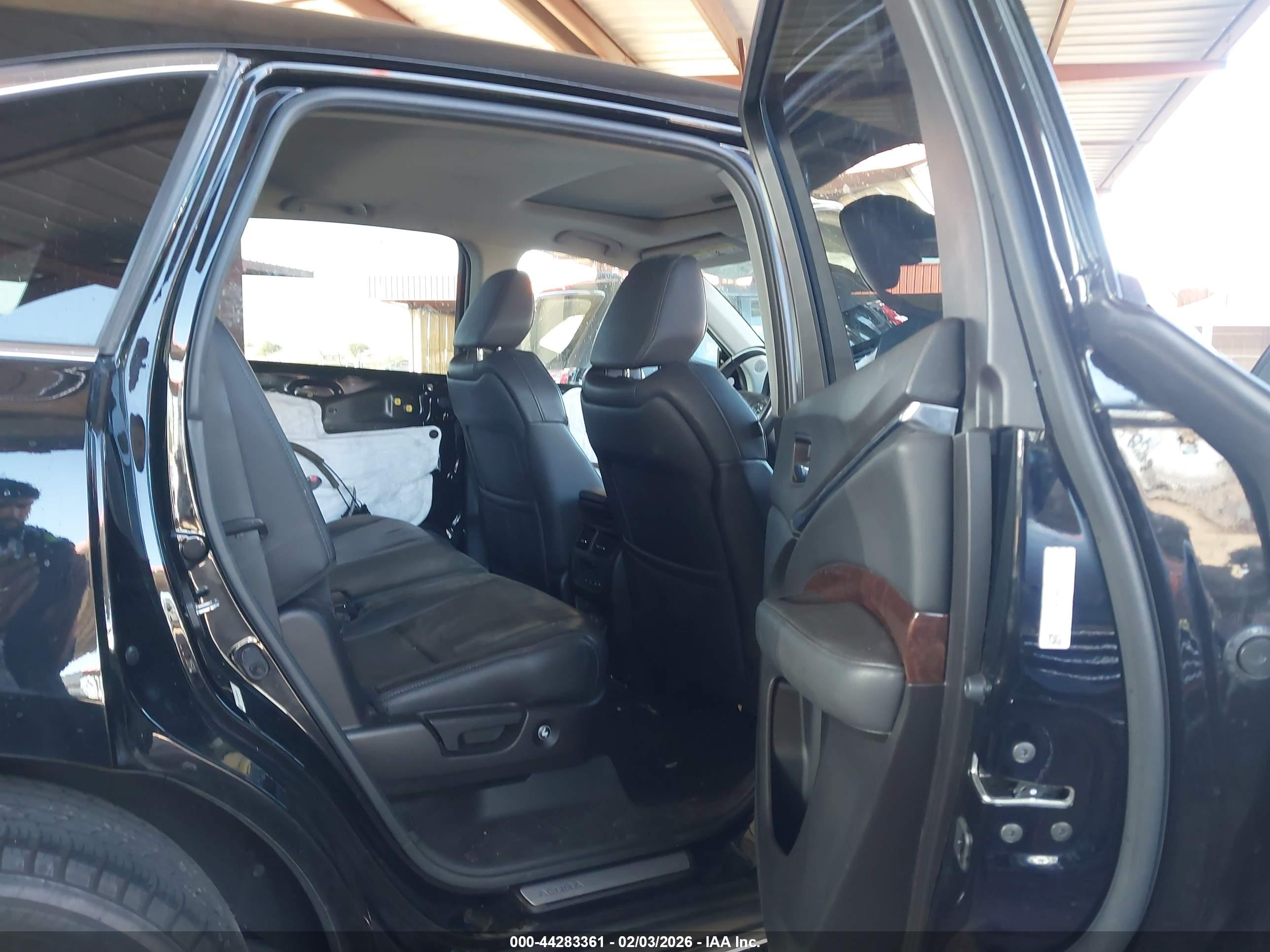 ACURA MDX image 8