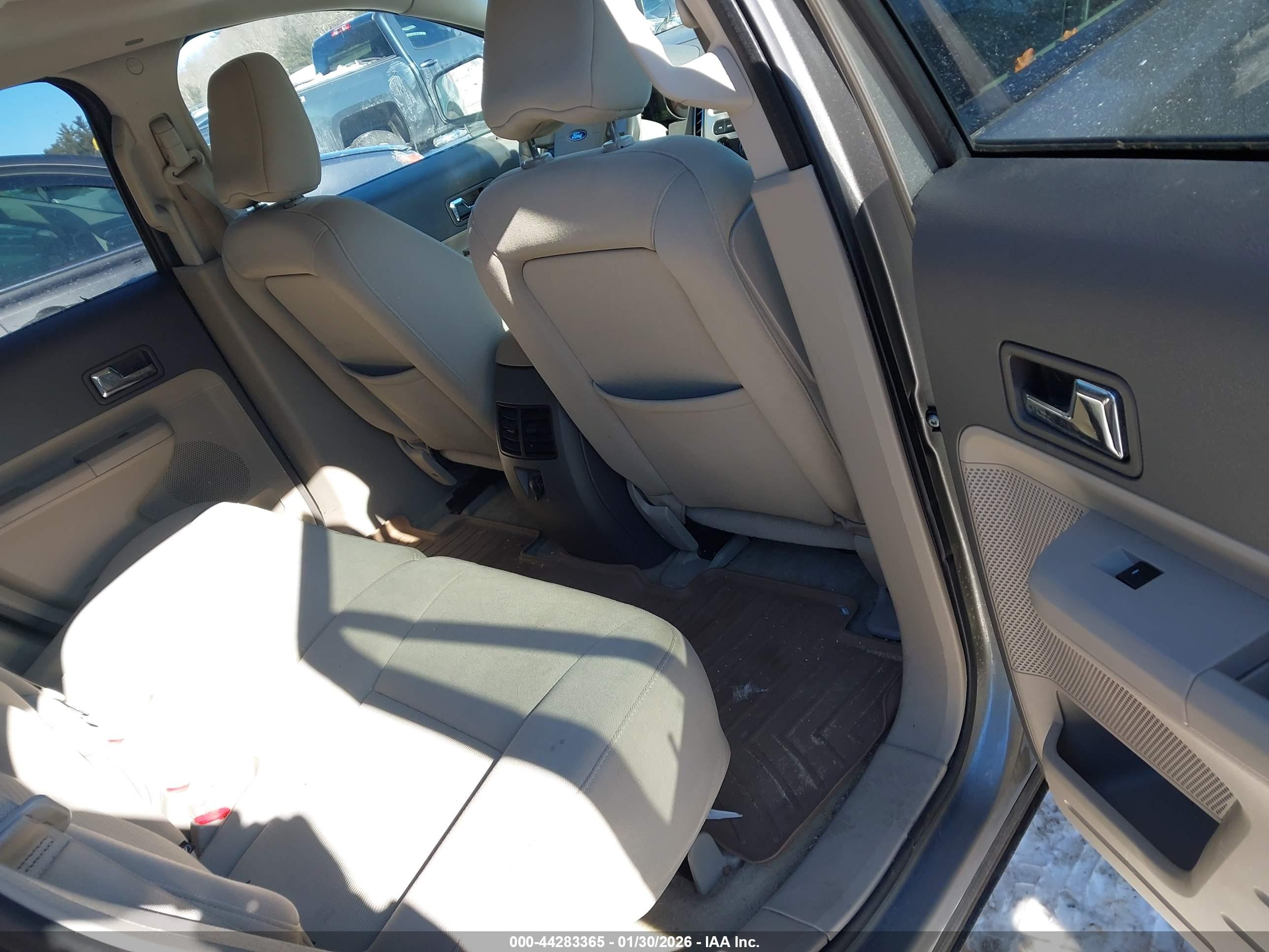 FORD EDGE image 8