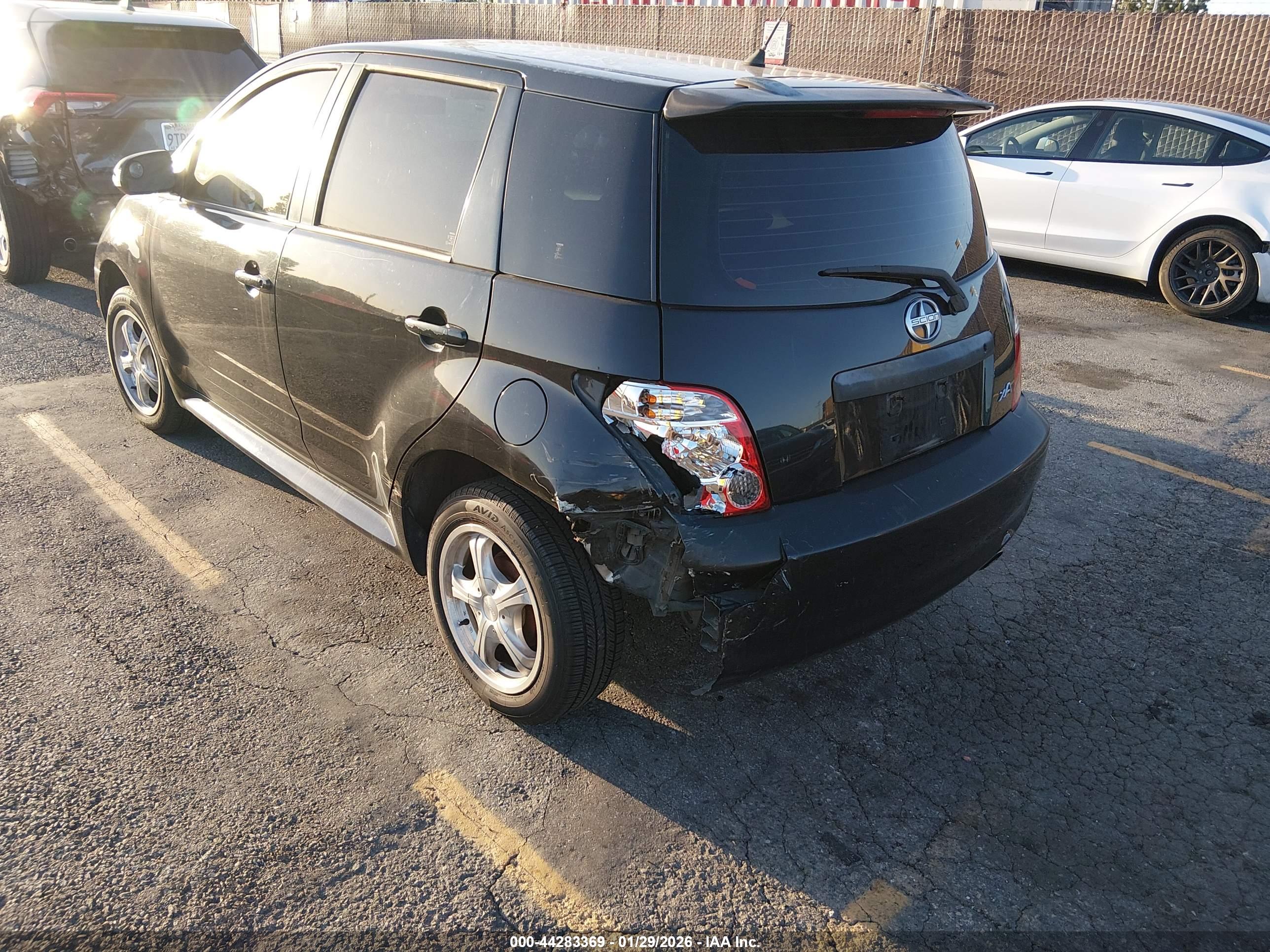 SCION XA image 3