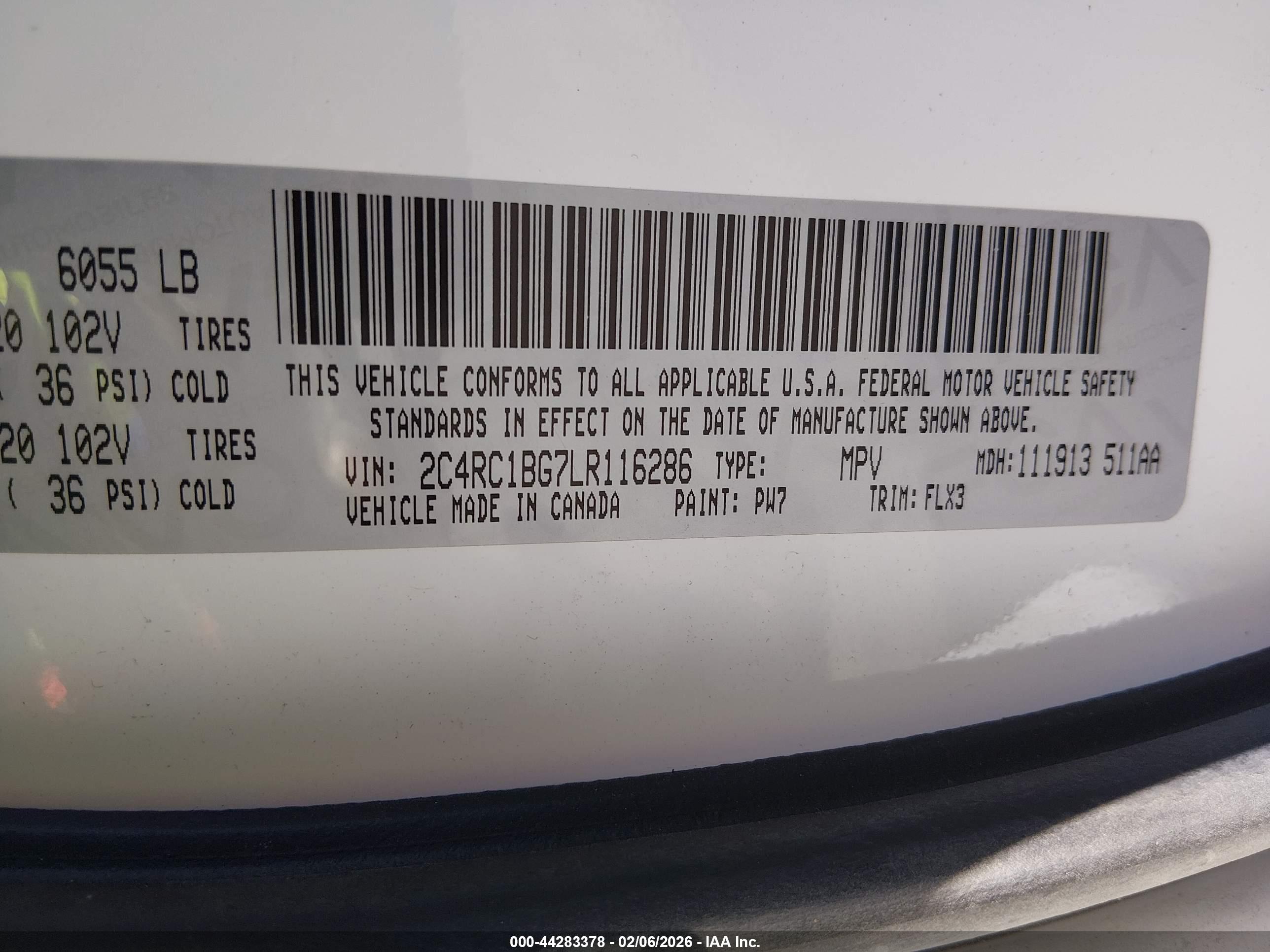 CHRYSLER PACIFICA image 9