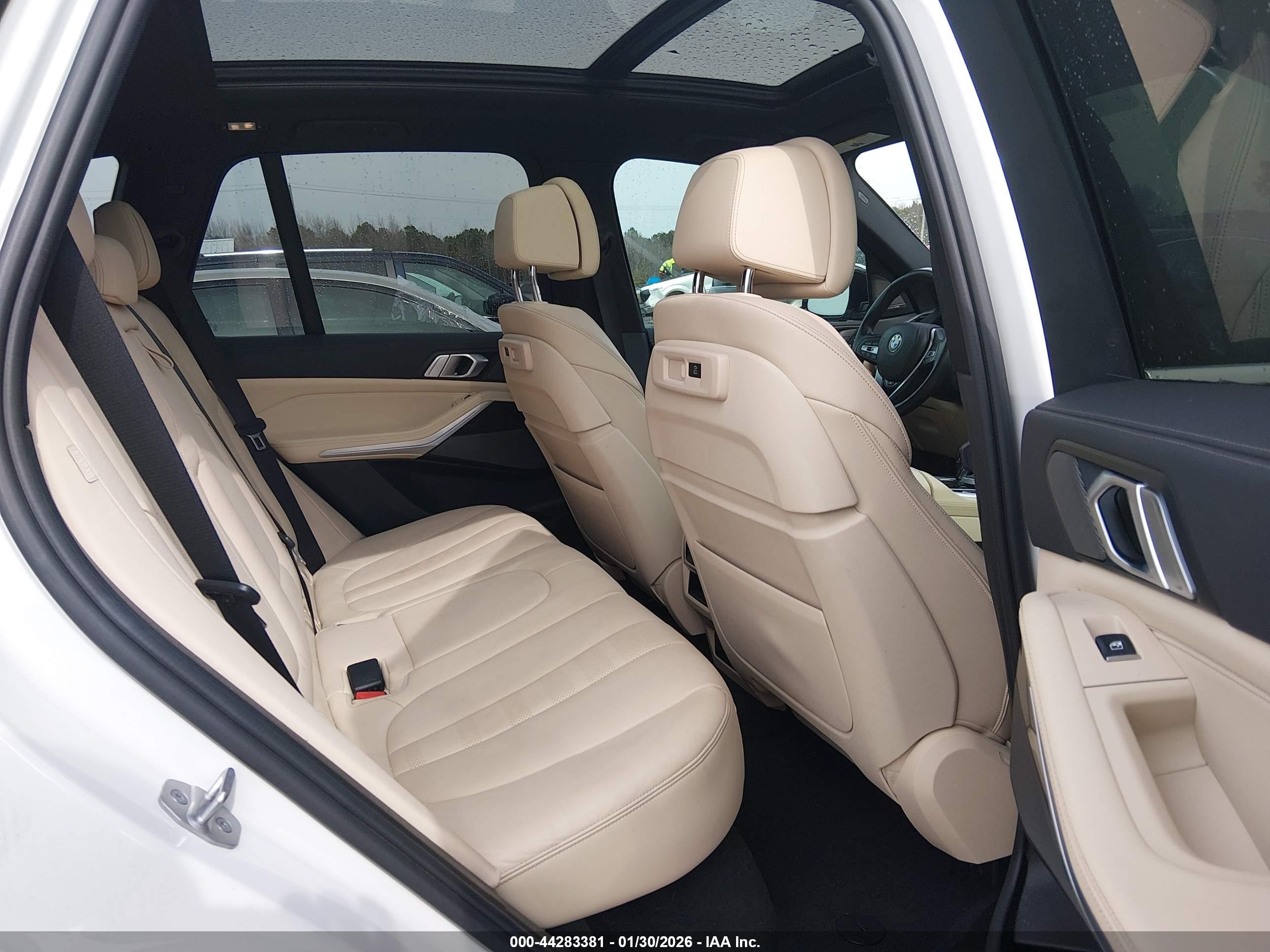 BMW X5 image 8