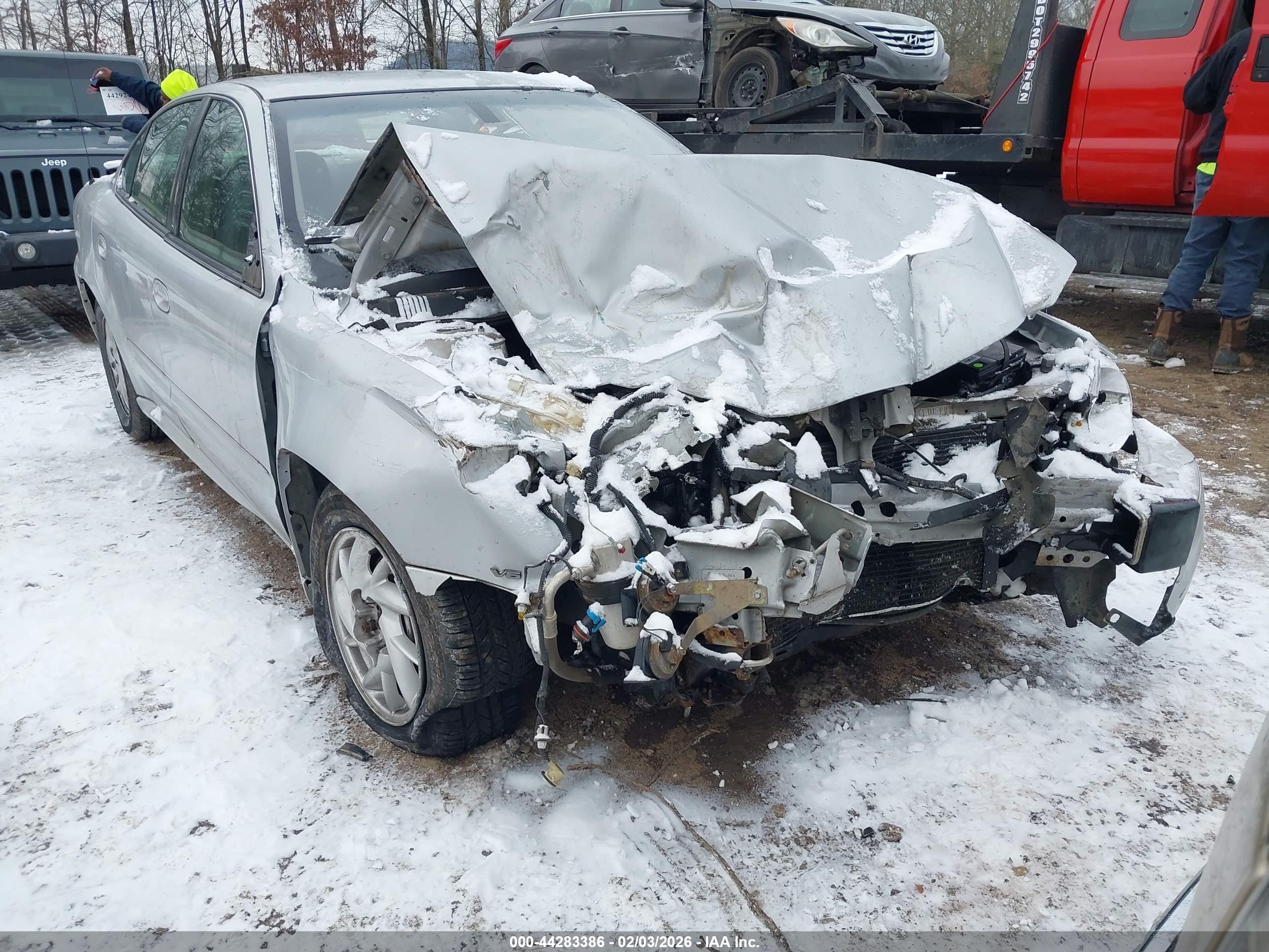 PONTIAC GRAND image 6