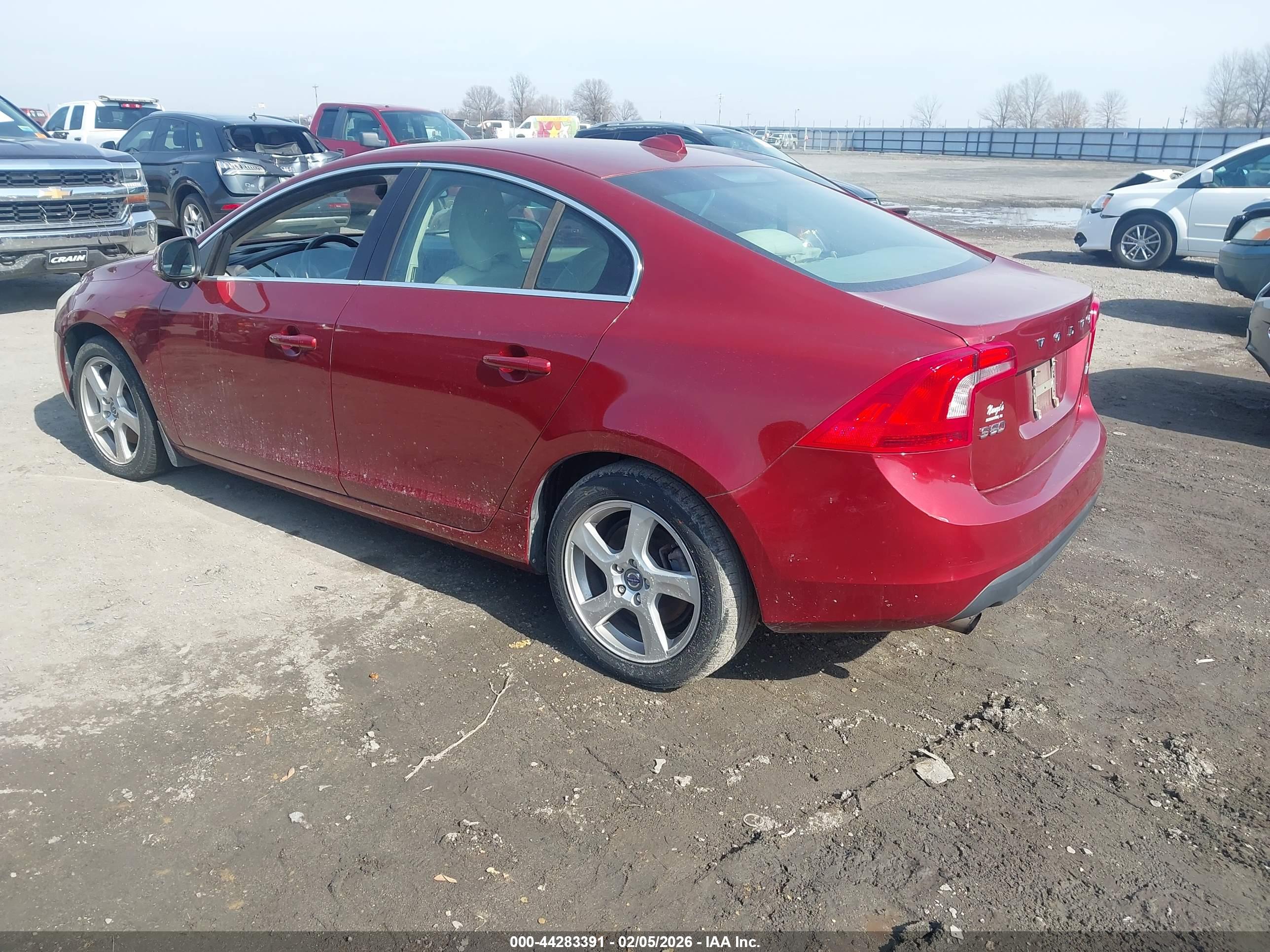 VOLVO S60 image 3