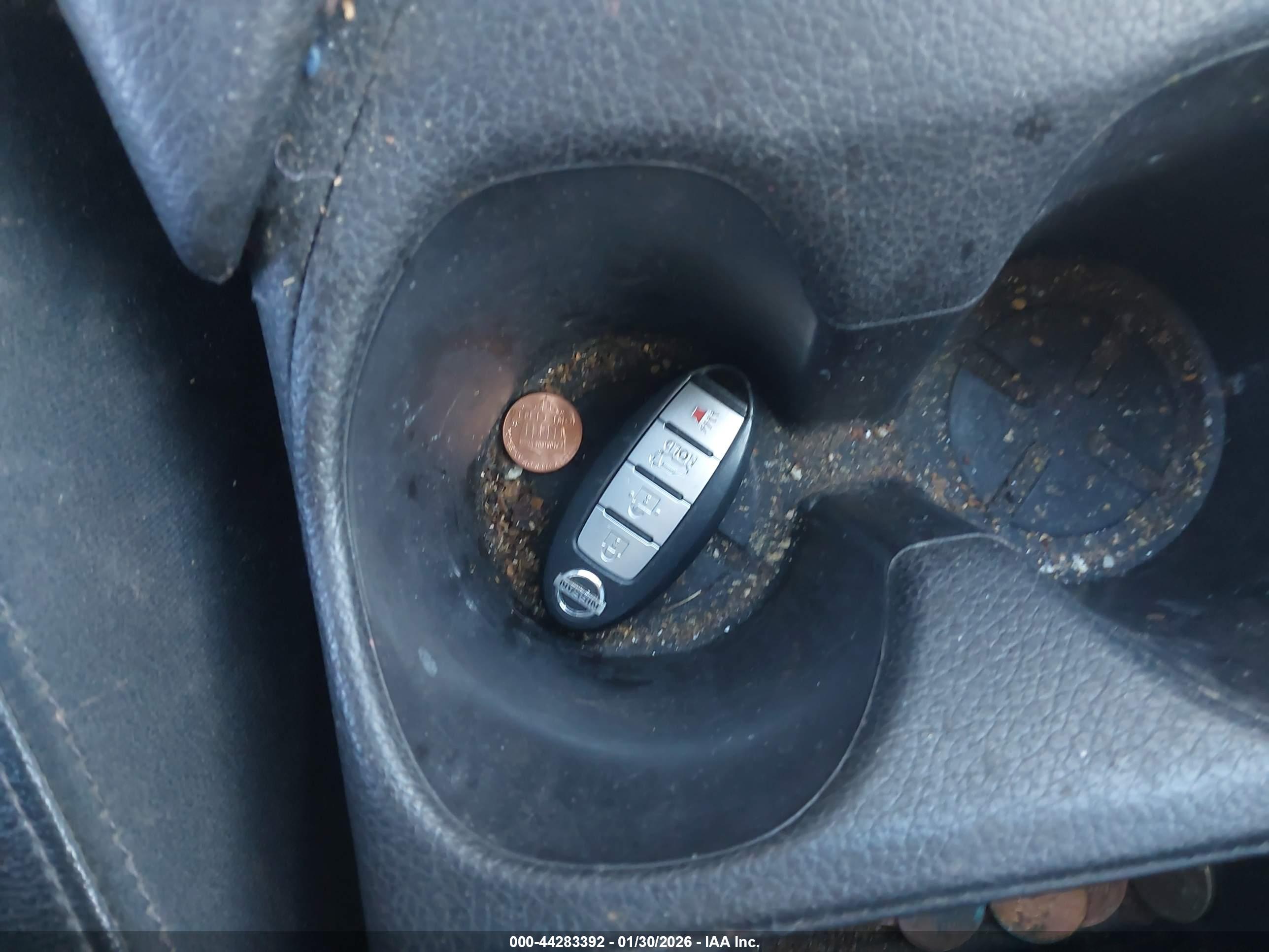 NISSAN ROGUE image 11