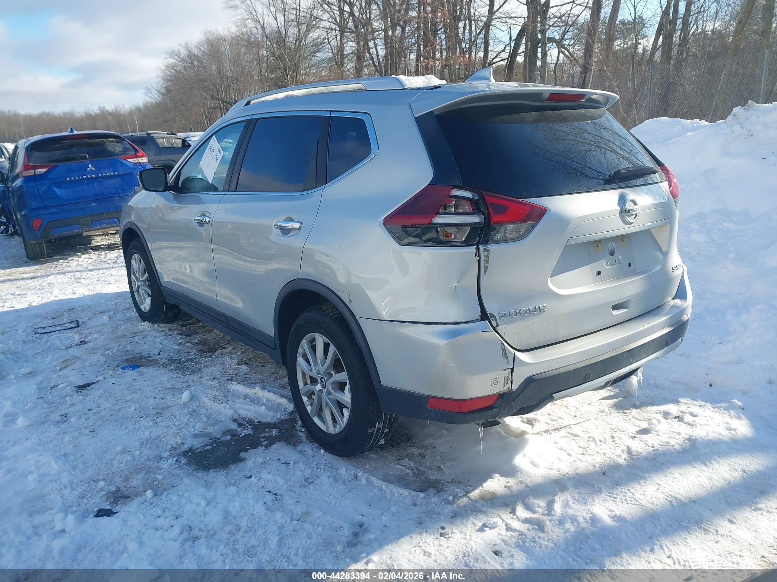NISSAN ROGUE image 3