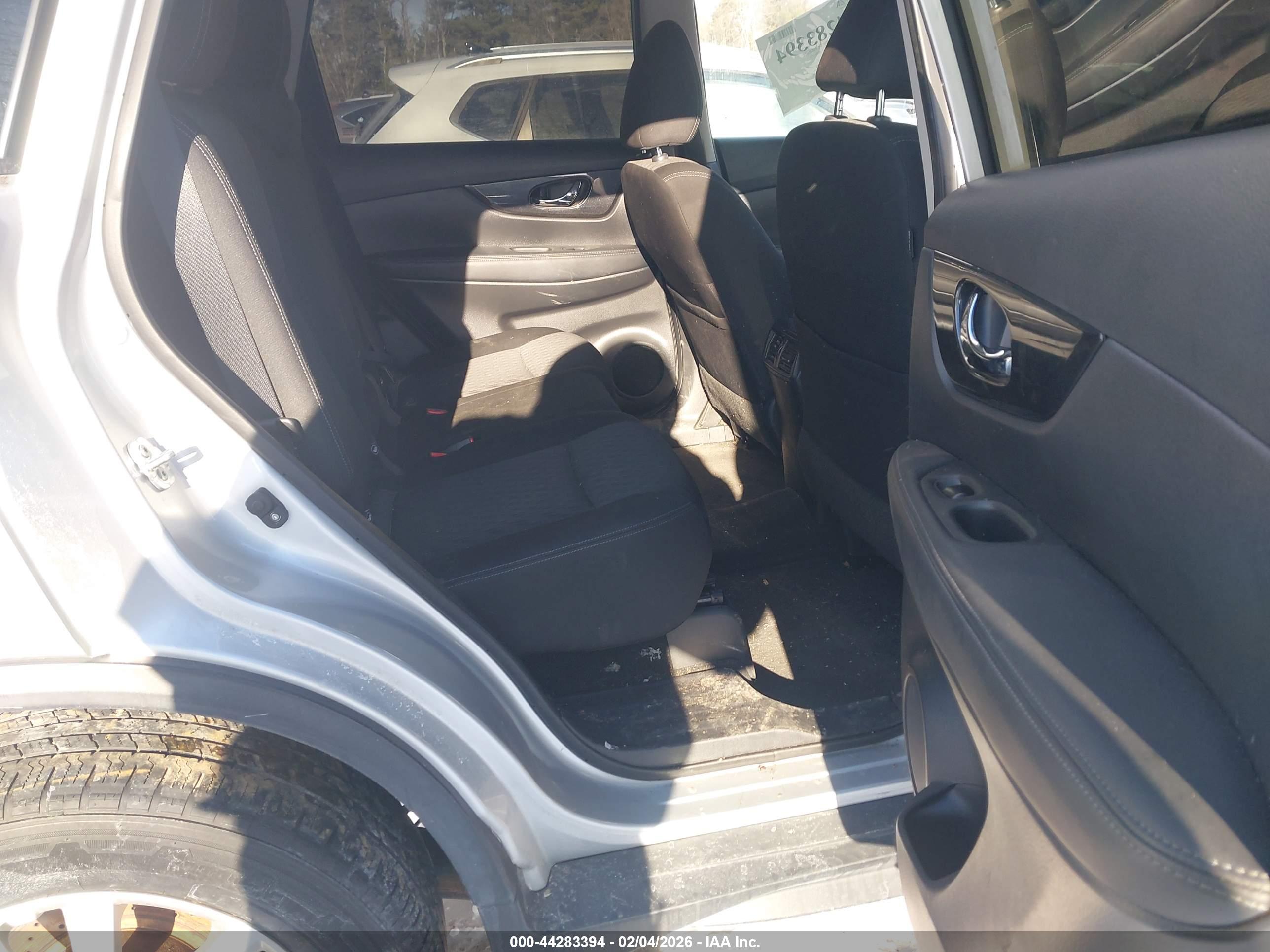 NISSAN ROGUE image 8