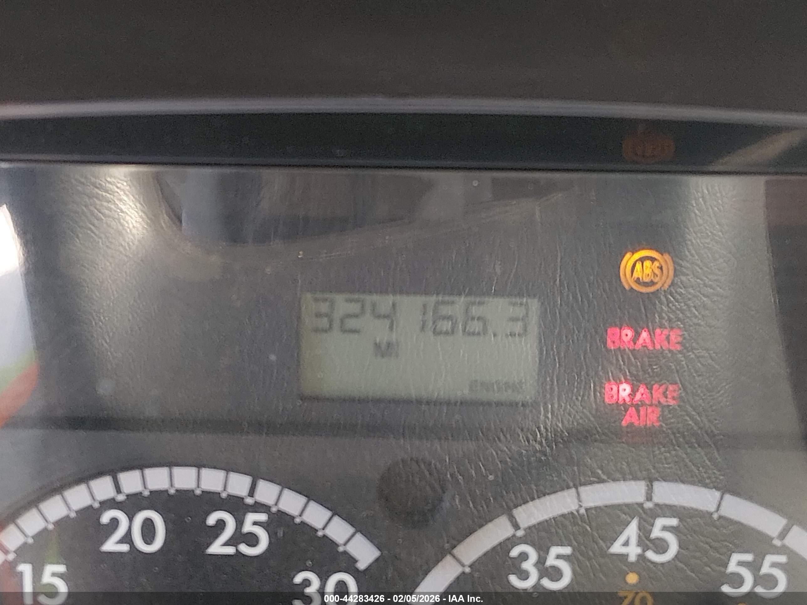 FREIGHTLINER M2 image 6