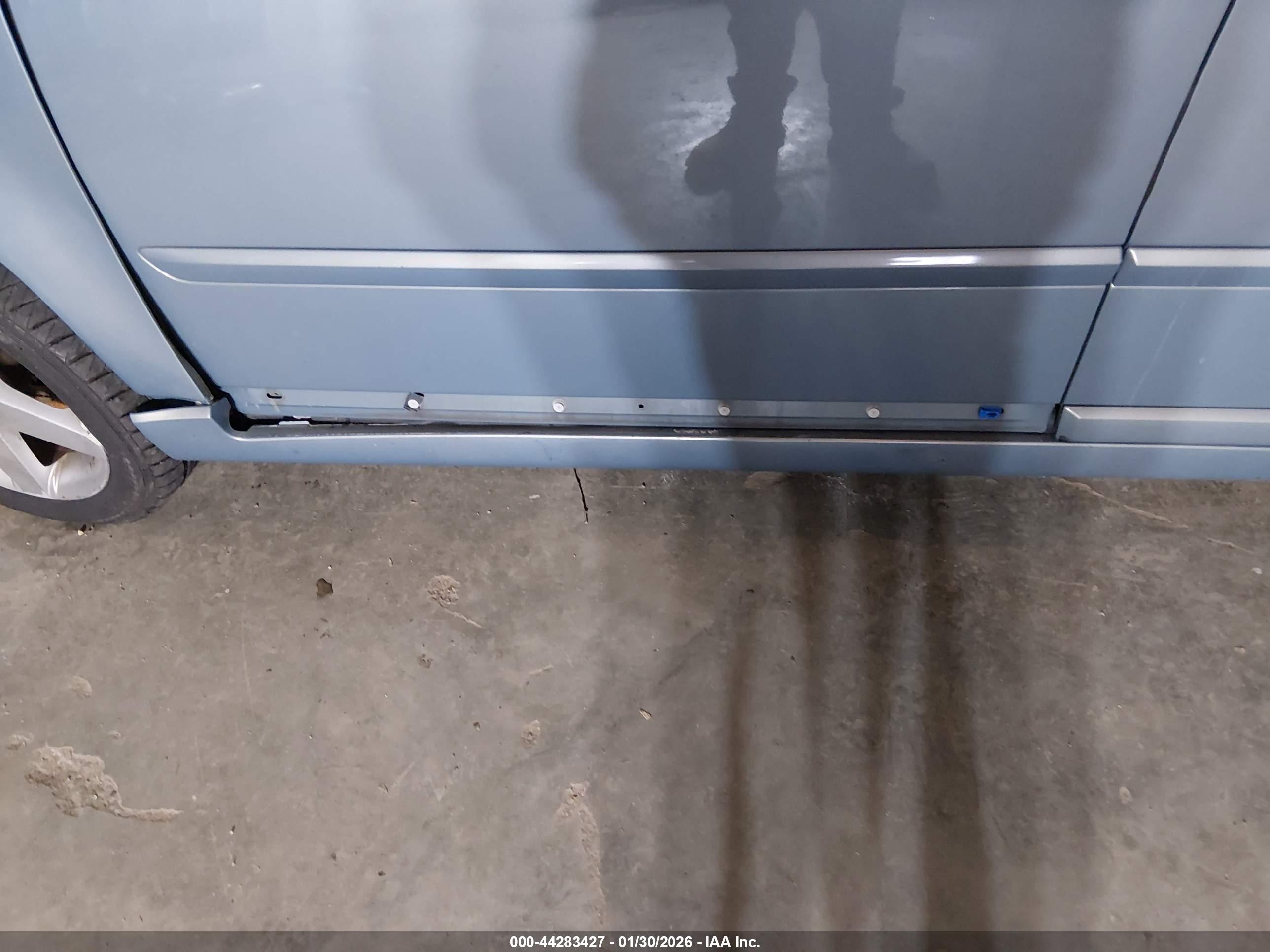 VOLVO S40 image 6