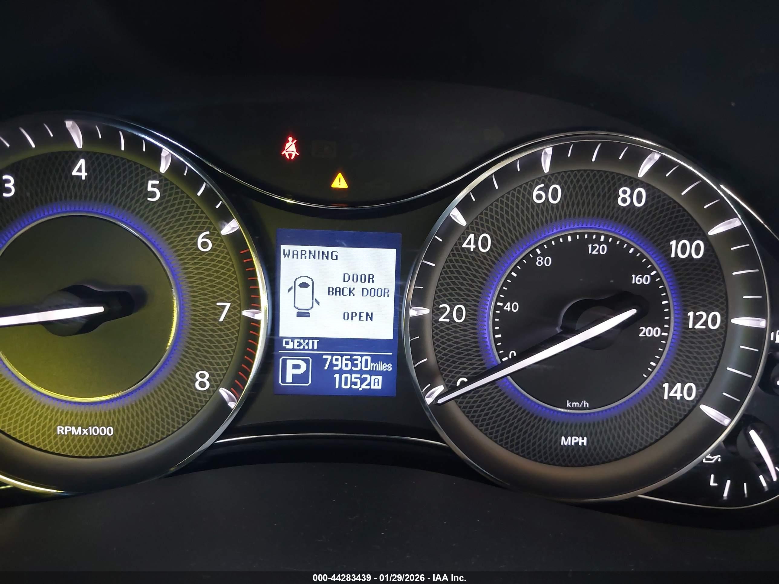 INFINITI QX80 image 7