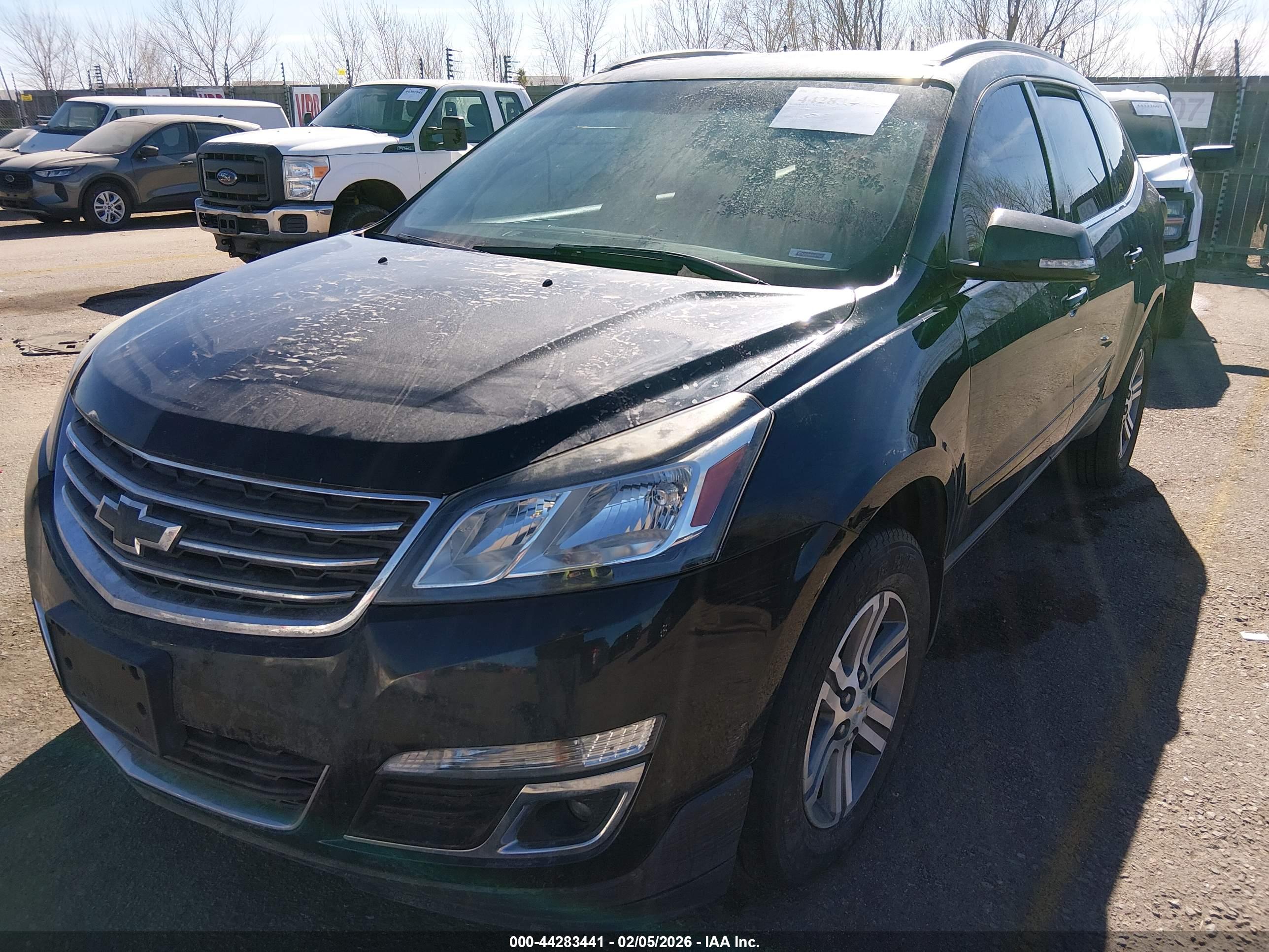 CHEVROLET TRAVERSE image 2