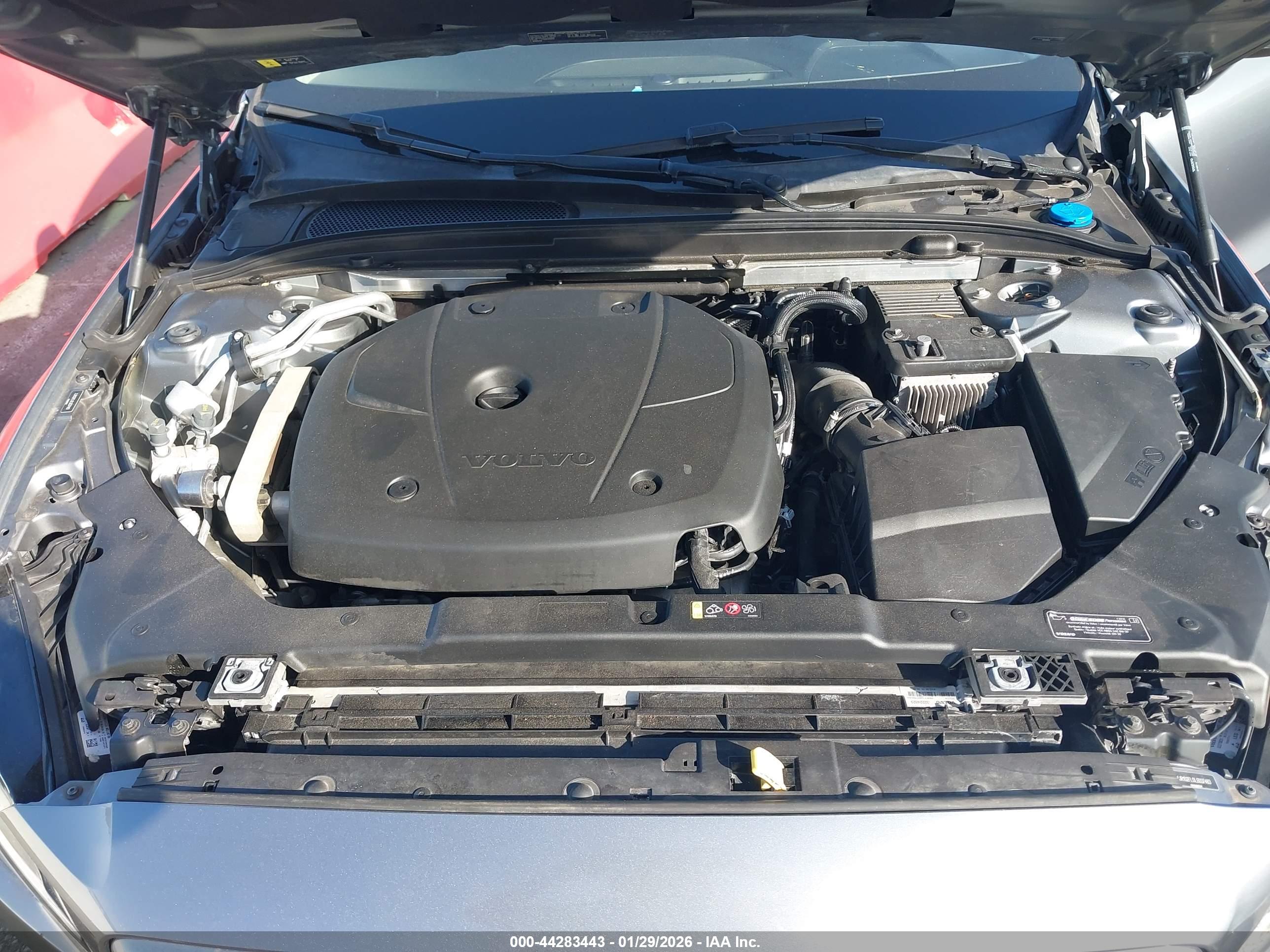 VOLVO S60 image 10