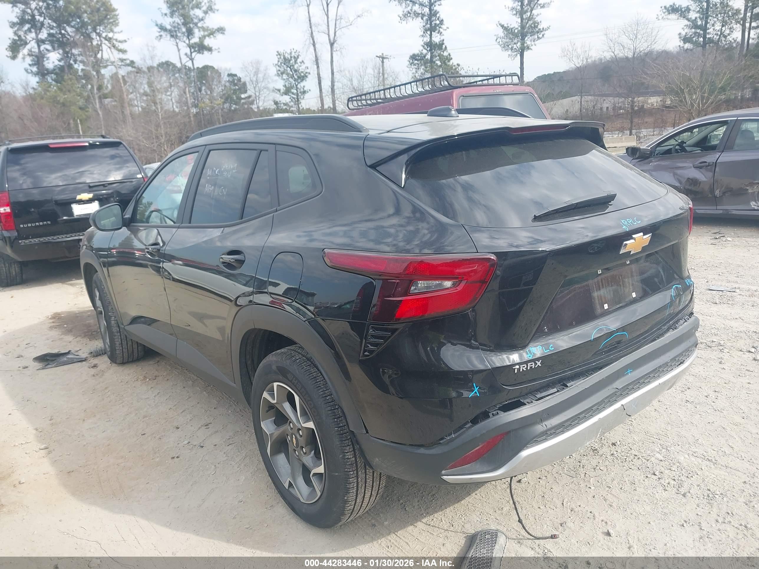 CHEVROLET TRAX image 3