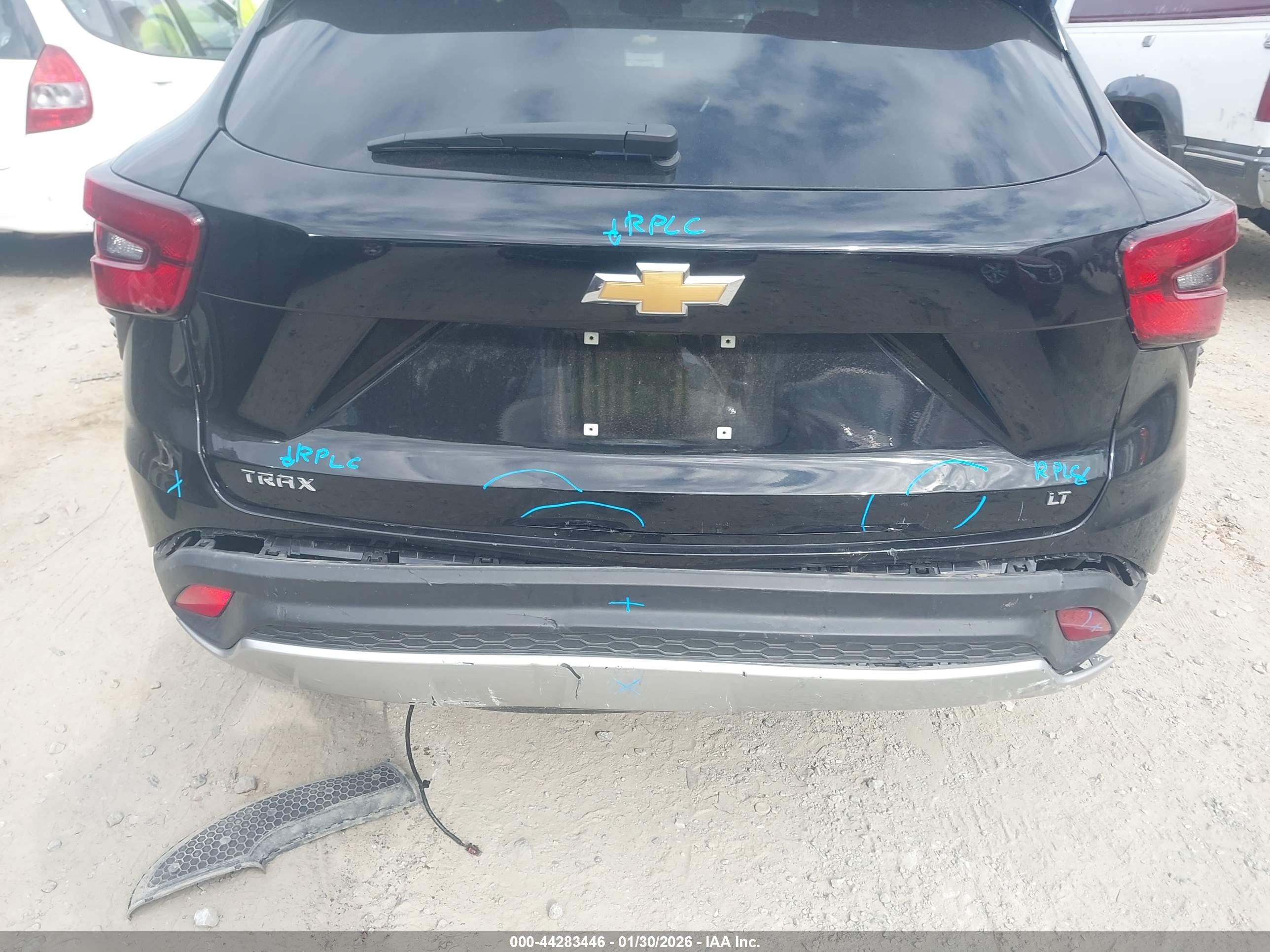 CHEVROLET TRAX image 6