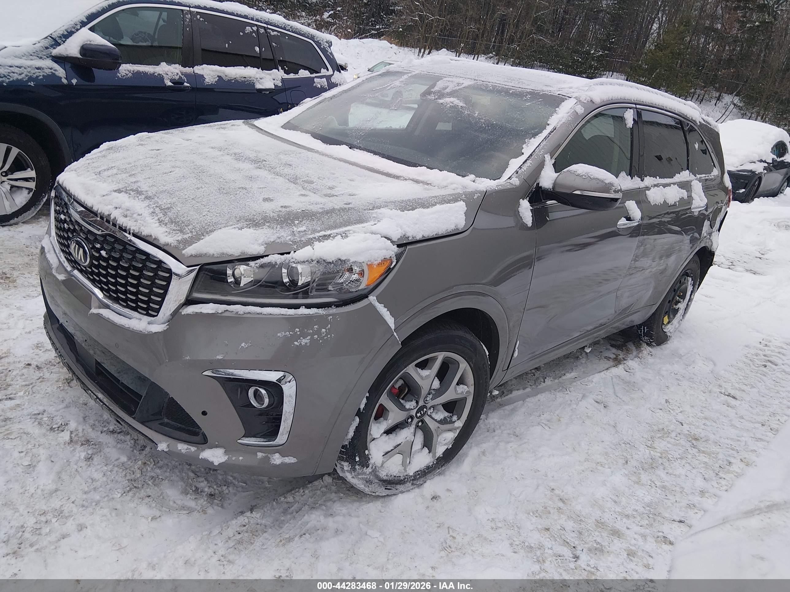 KIA SORENTO image 2