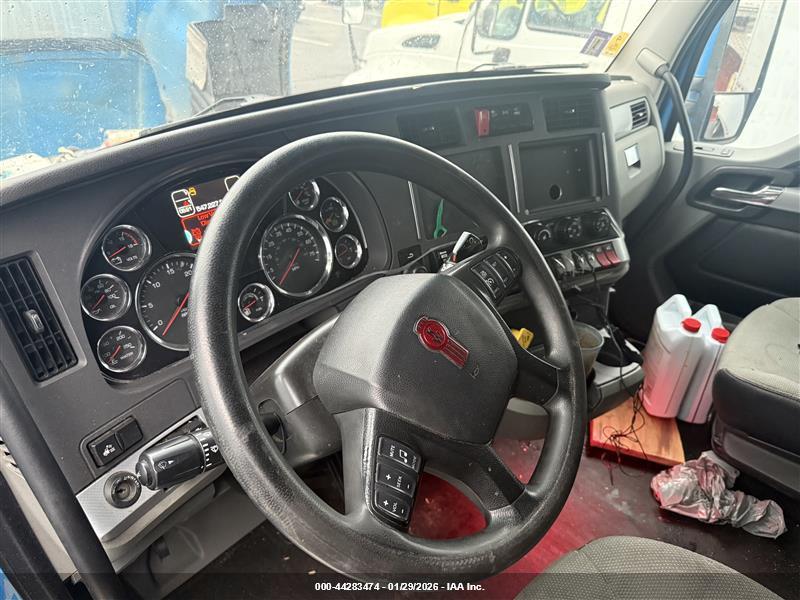 KENWORTH T680 image 5