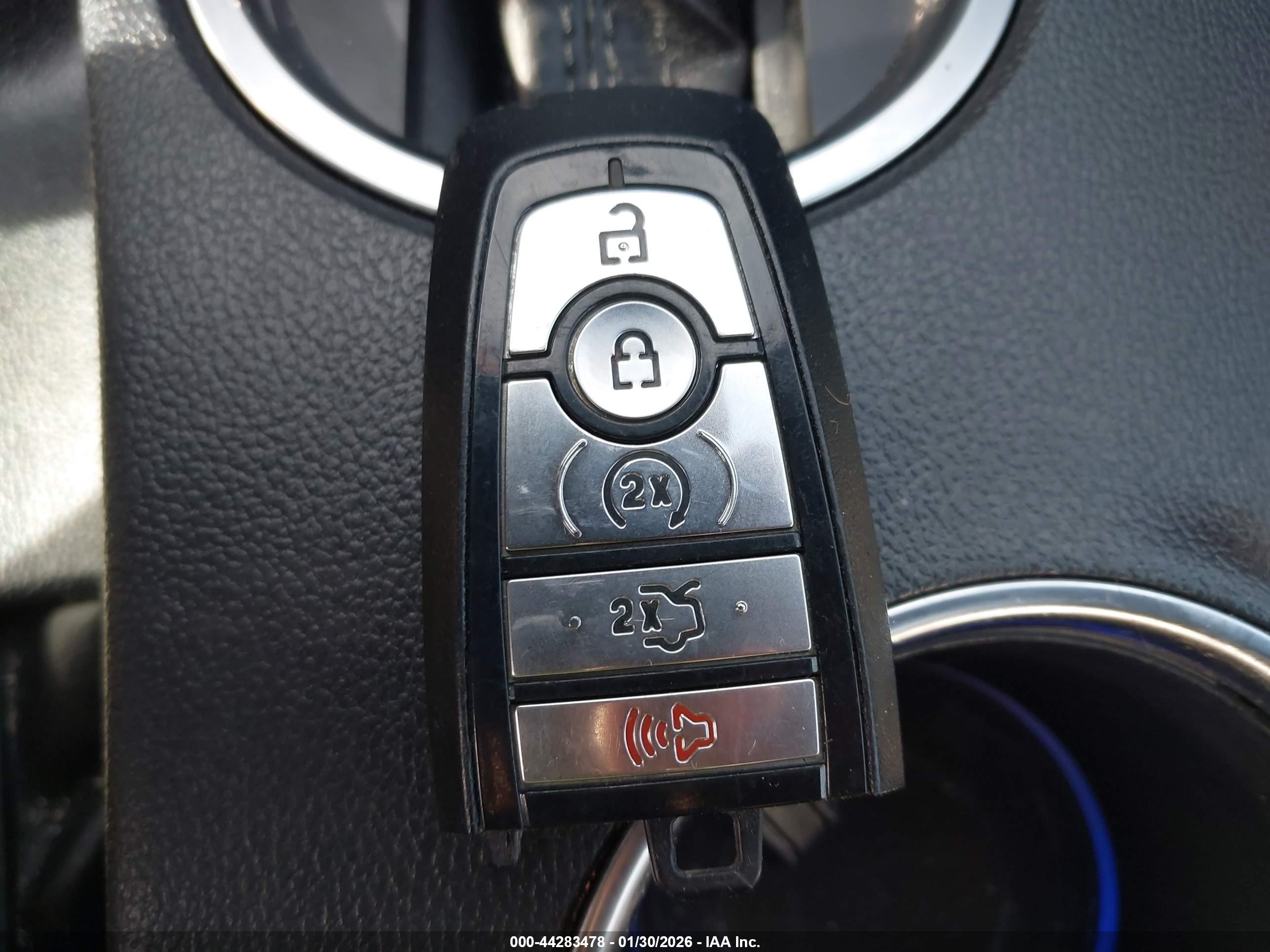 FORD MUSTANG image 11