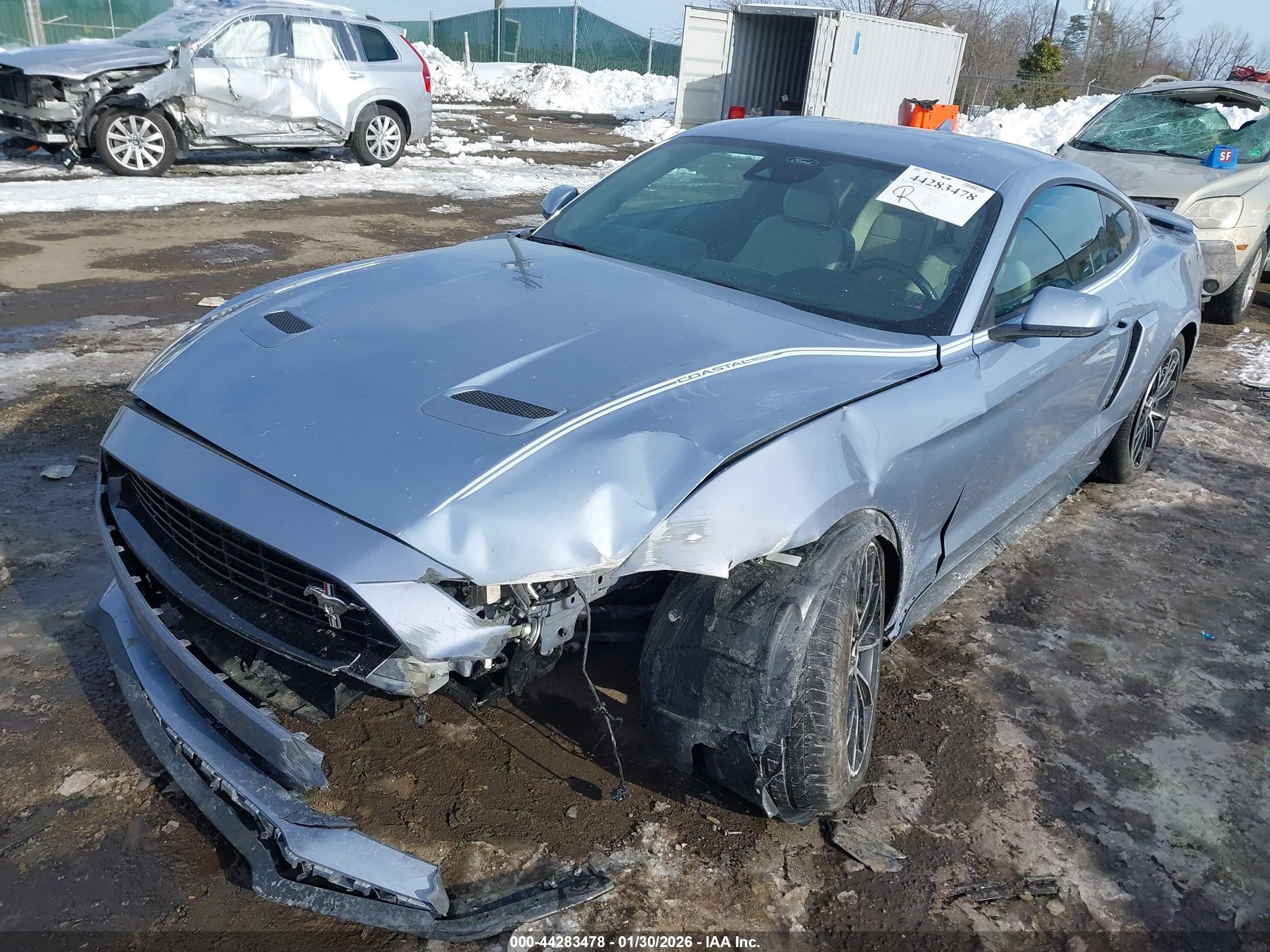 FORD MUSTANG image 6