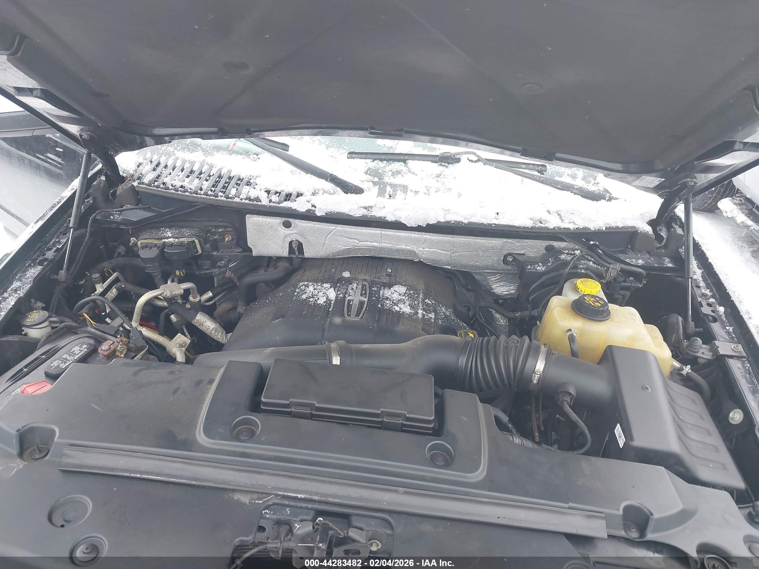 LINCOLN NAVIGATOR image 10