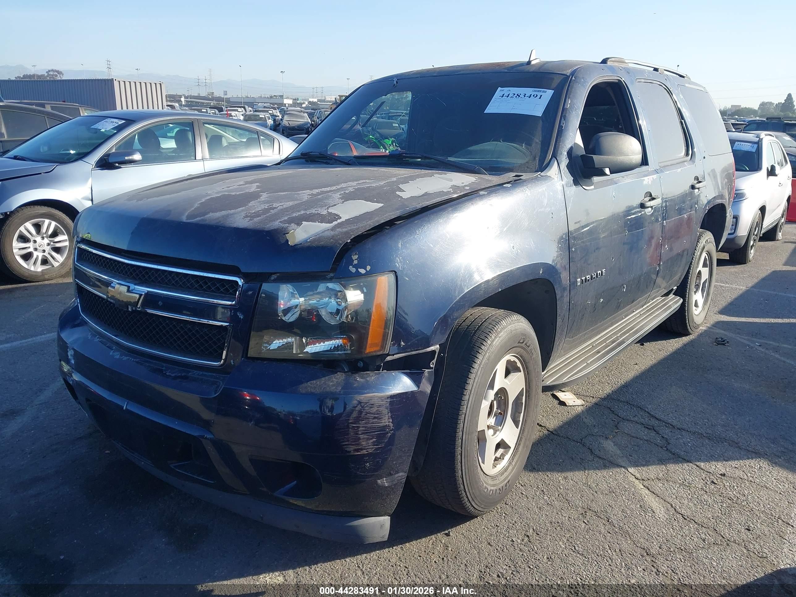 CHEVROLET TAHOE image 2