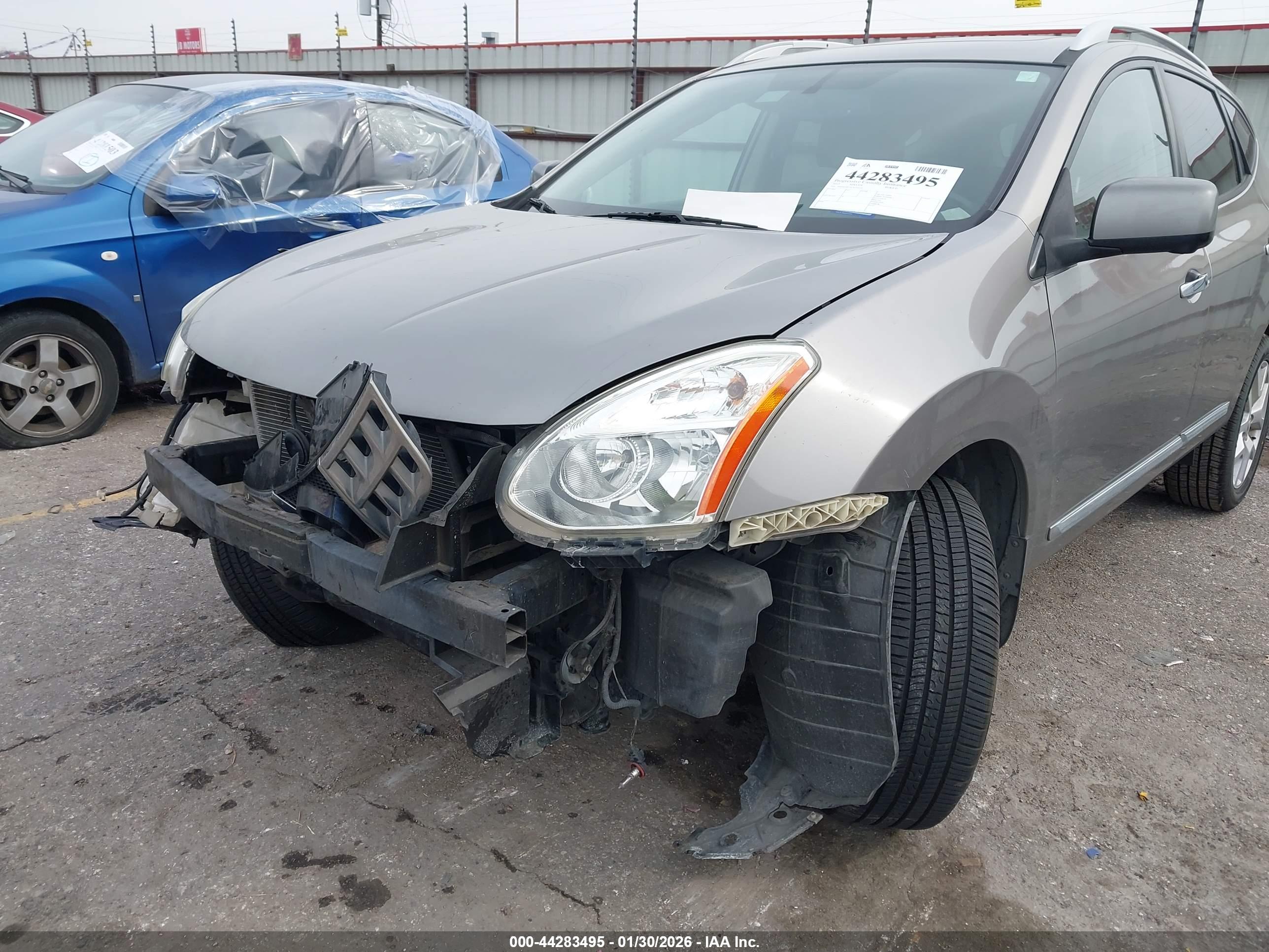 NISSAN ROGUE image 6