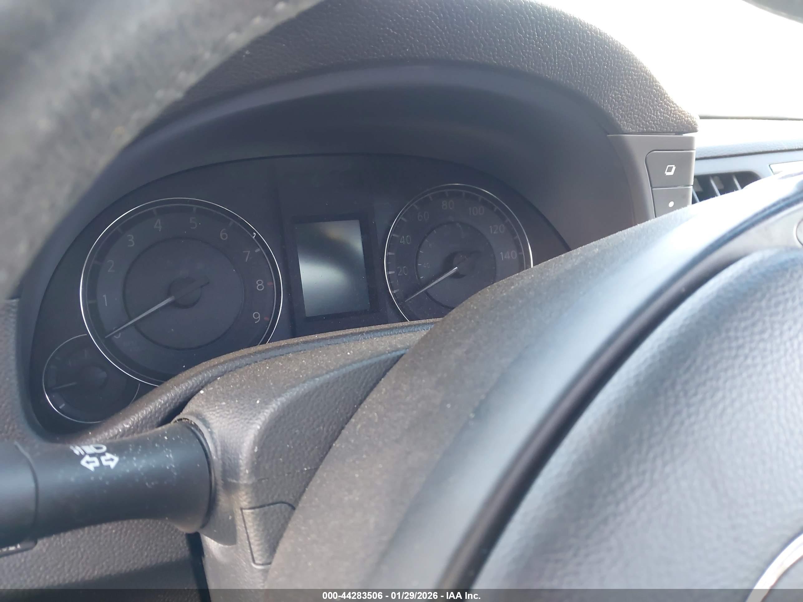 INFINITI G37 image 7