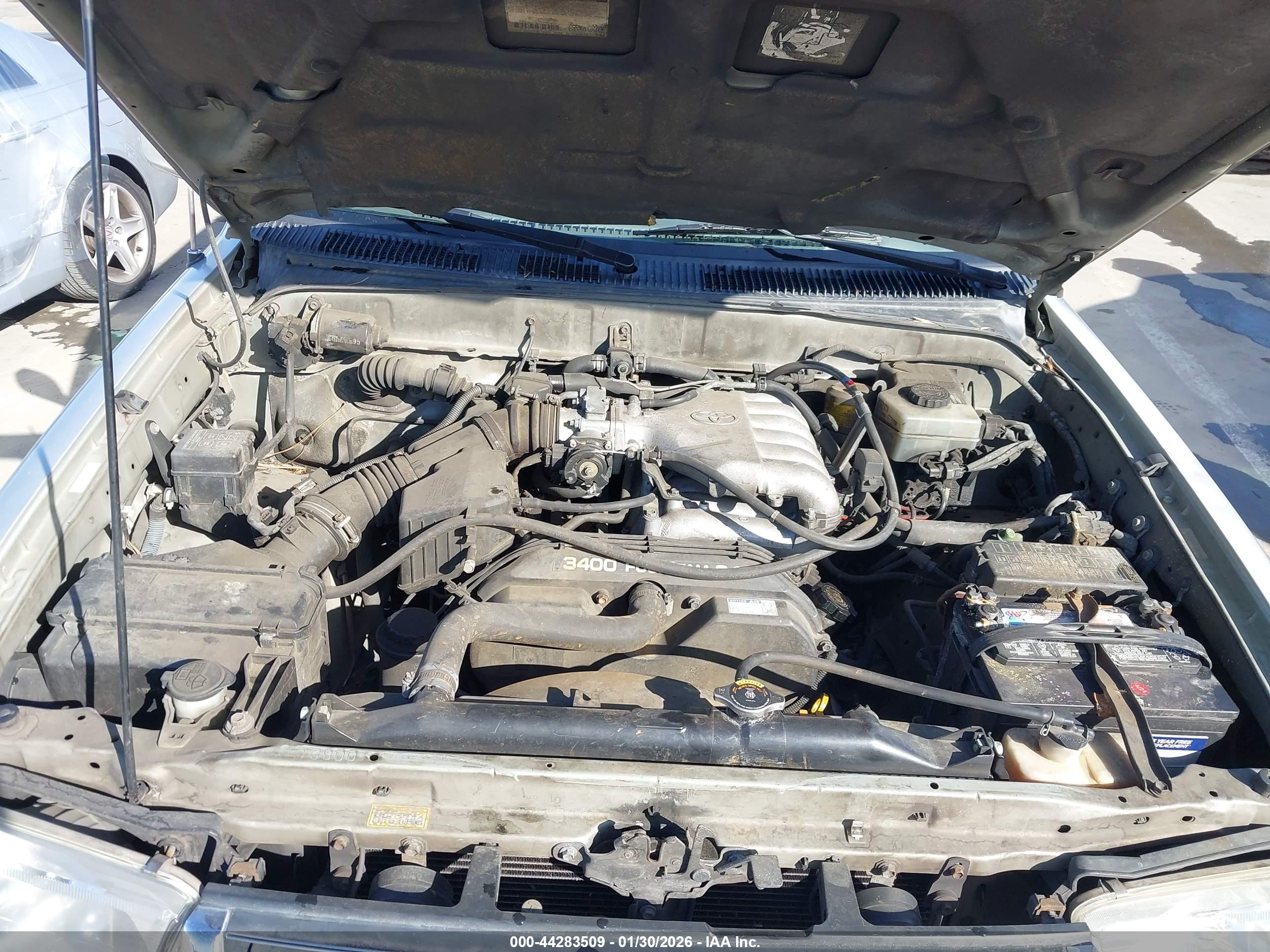 TOYOTA 4RUNNER image 10