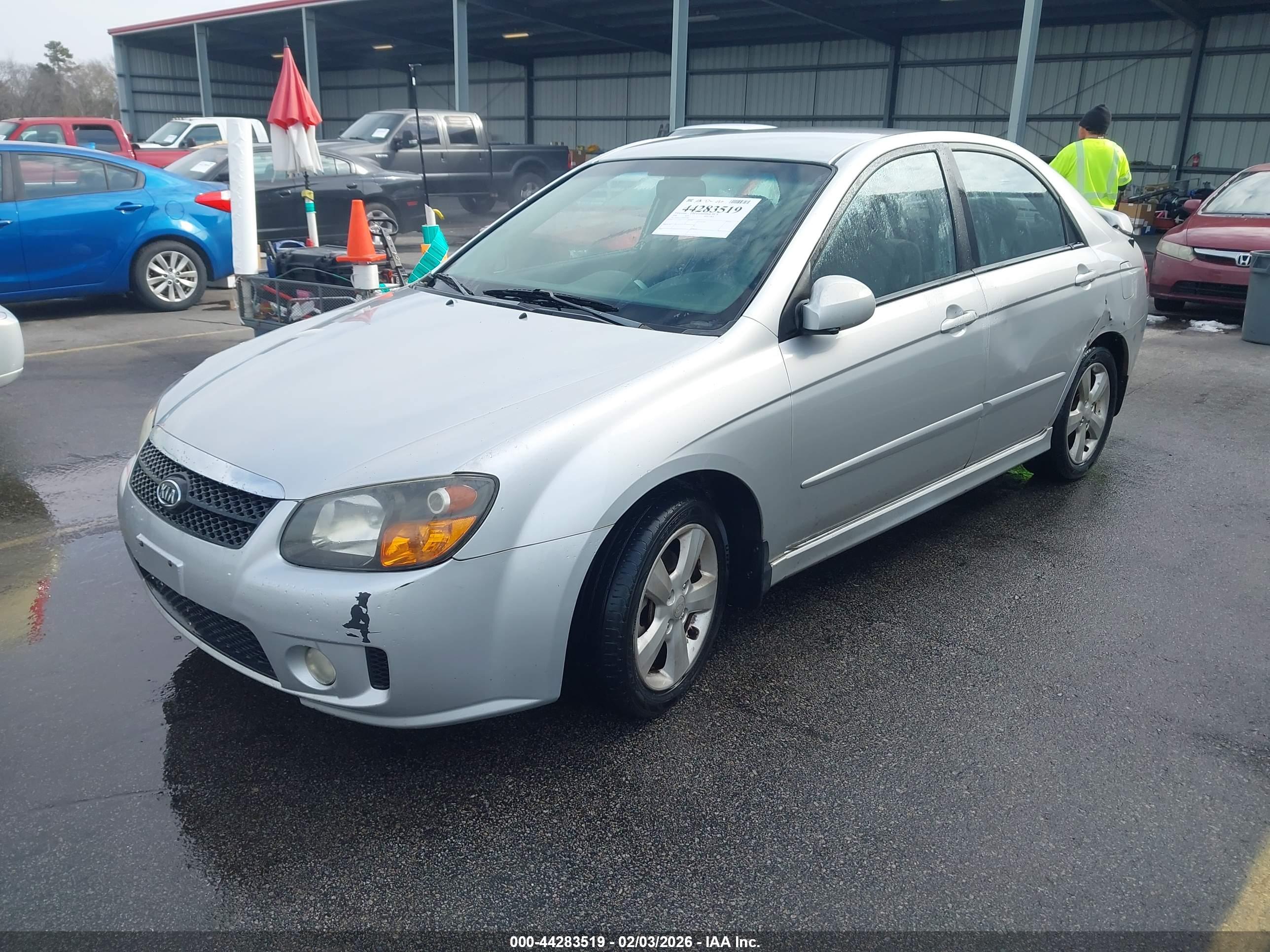 KIA SPECTRA image 2