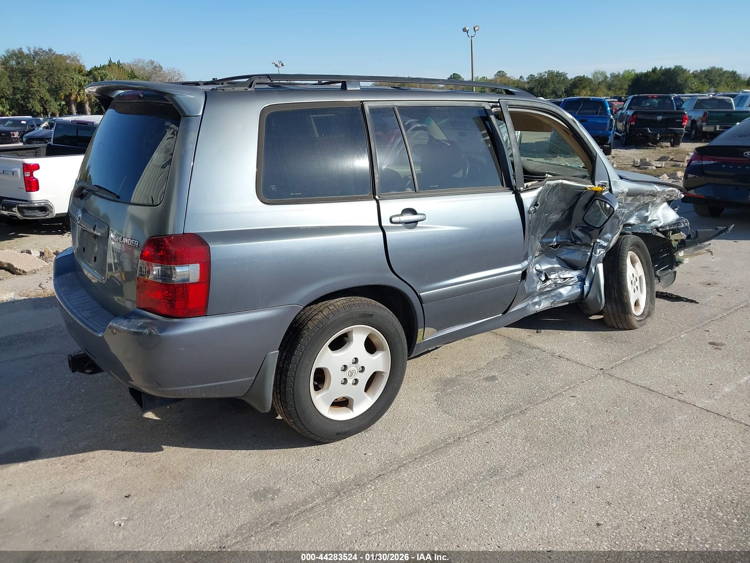 TOYOTA HIGHLANDER image 4