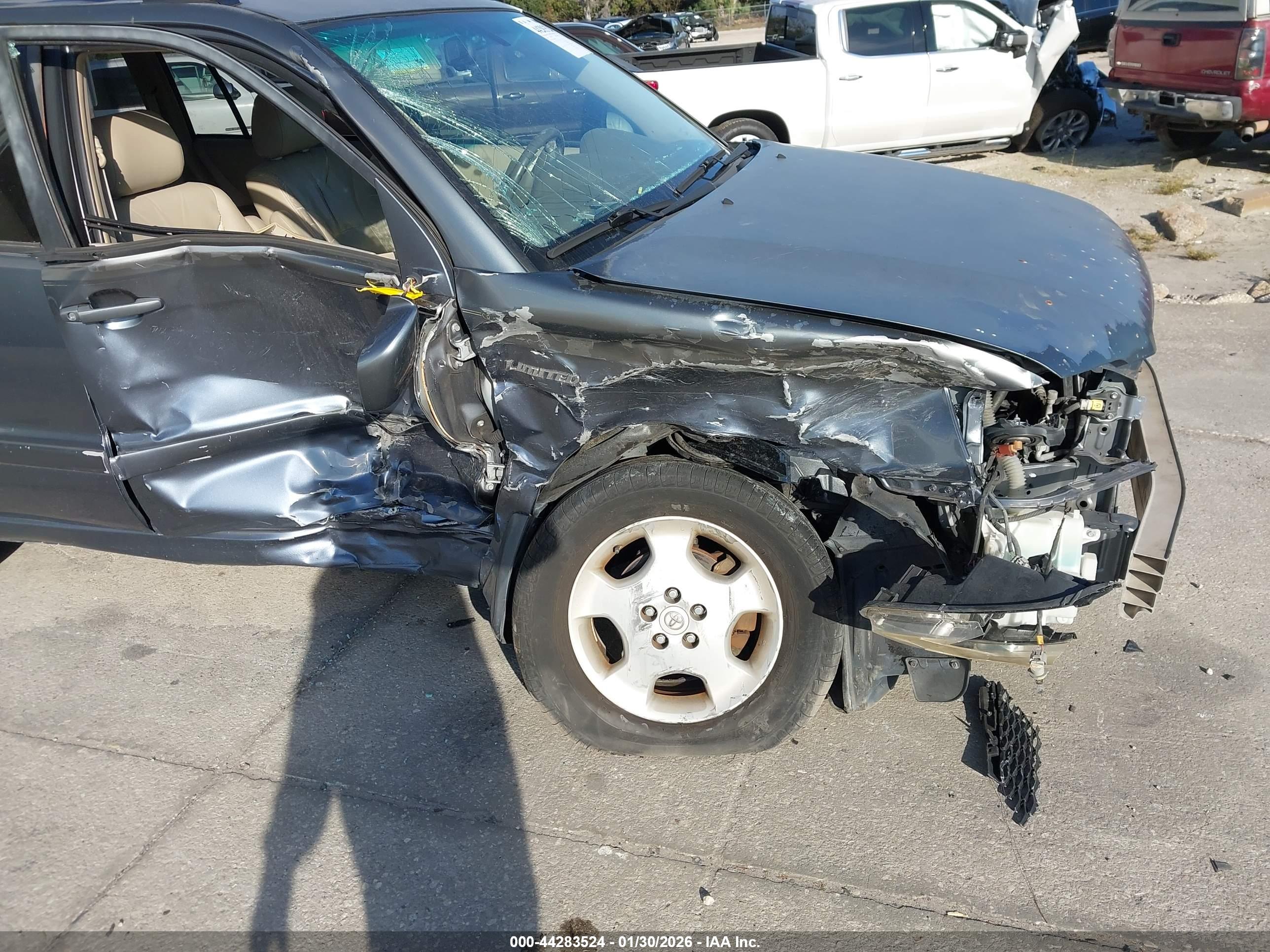 TOYOTA HIGHLANDER image 6