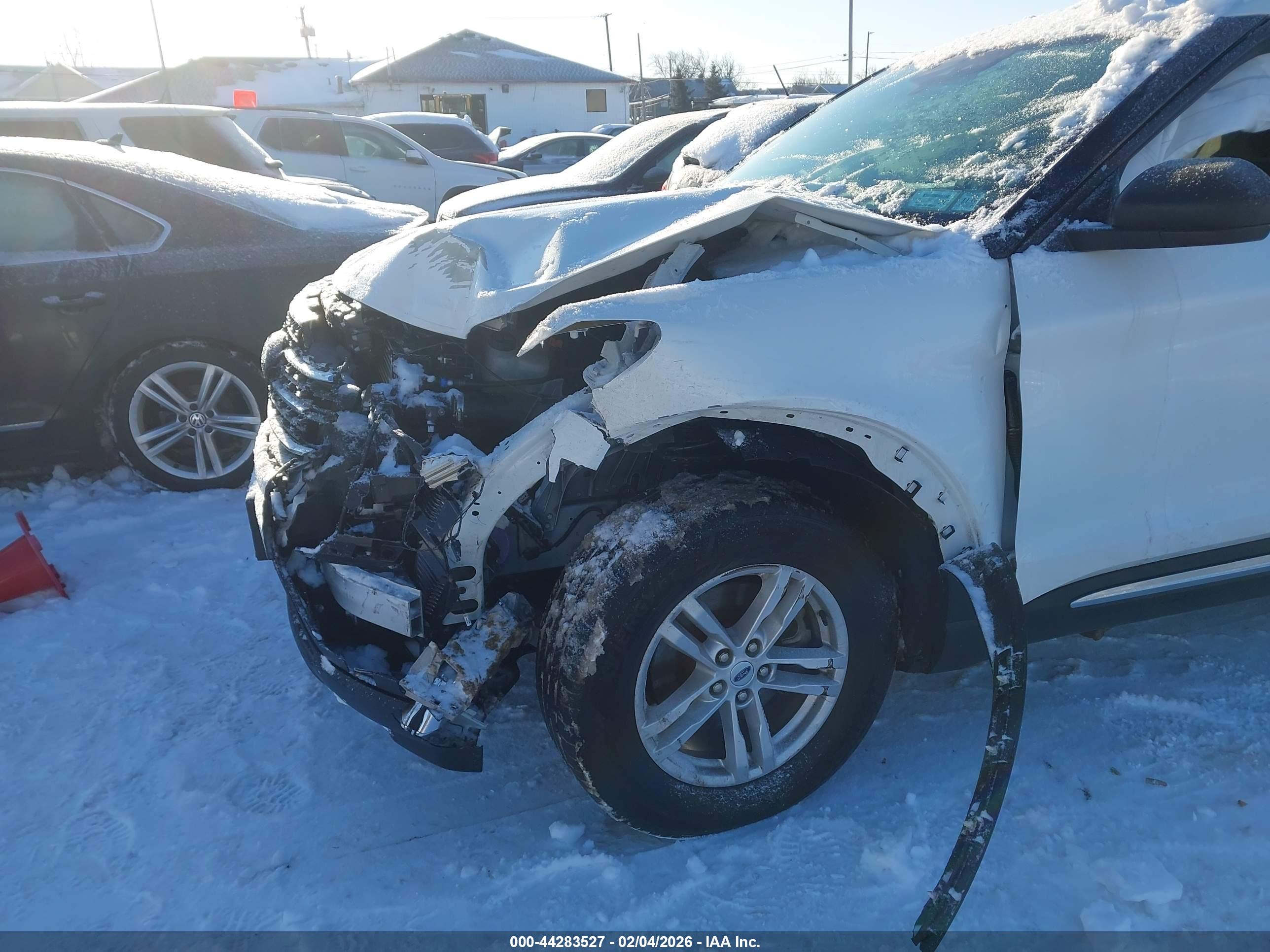 FORD EXPLORER image 6