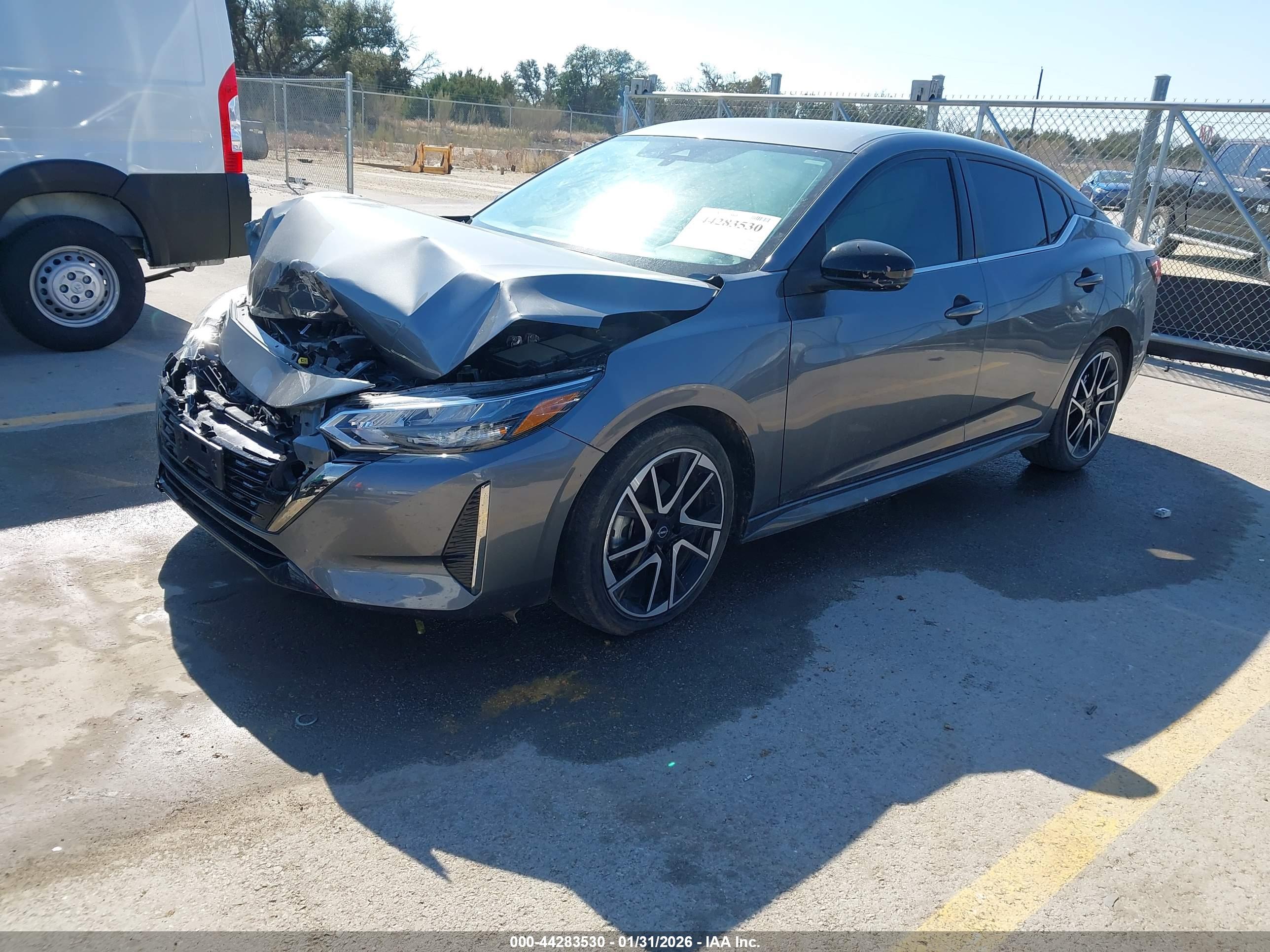 NISSAN SENTRA image 2