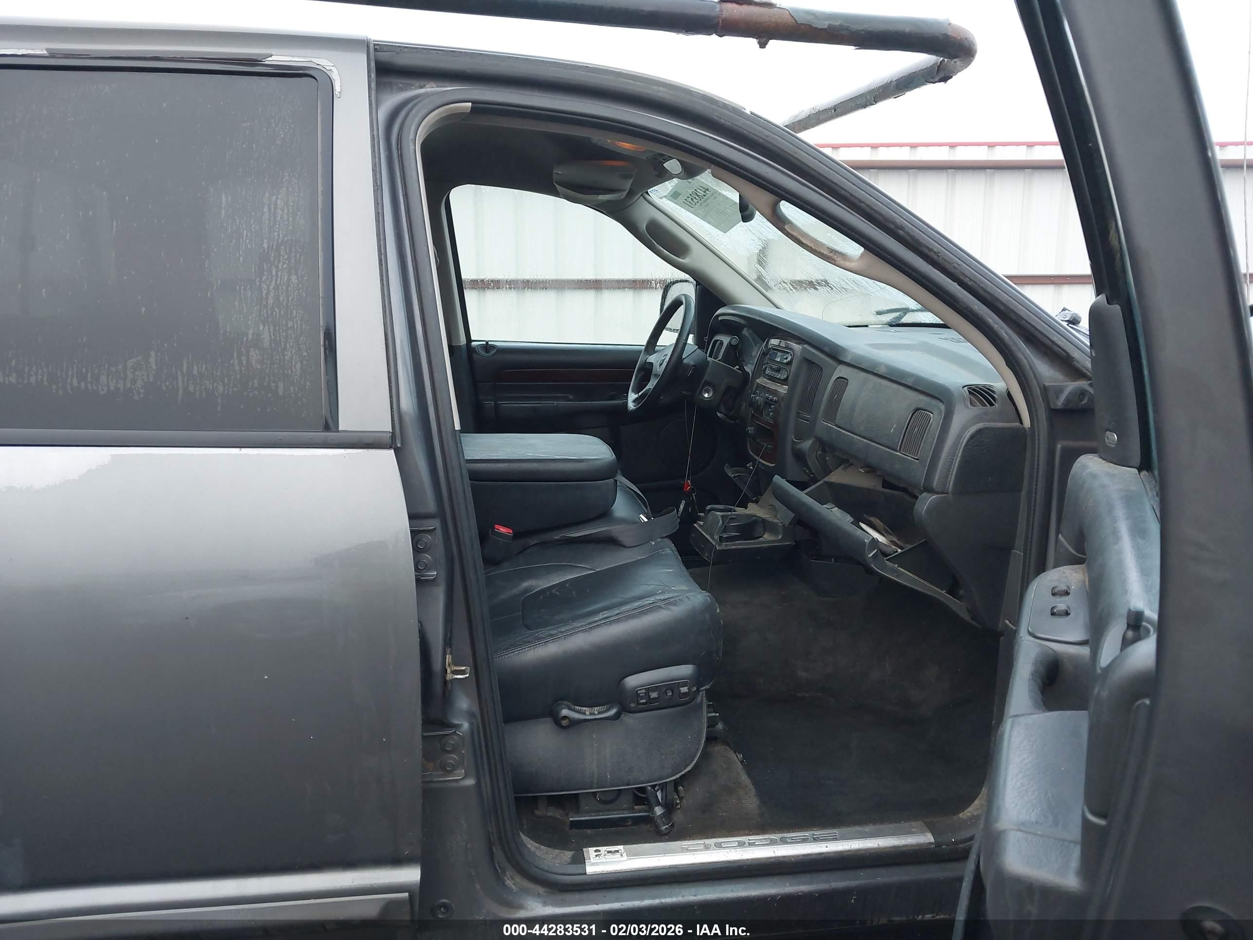 DODGE RAM image 5