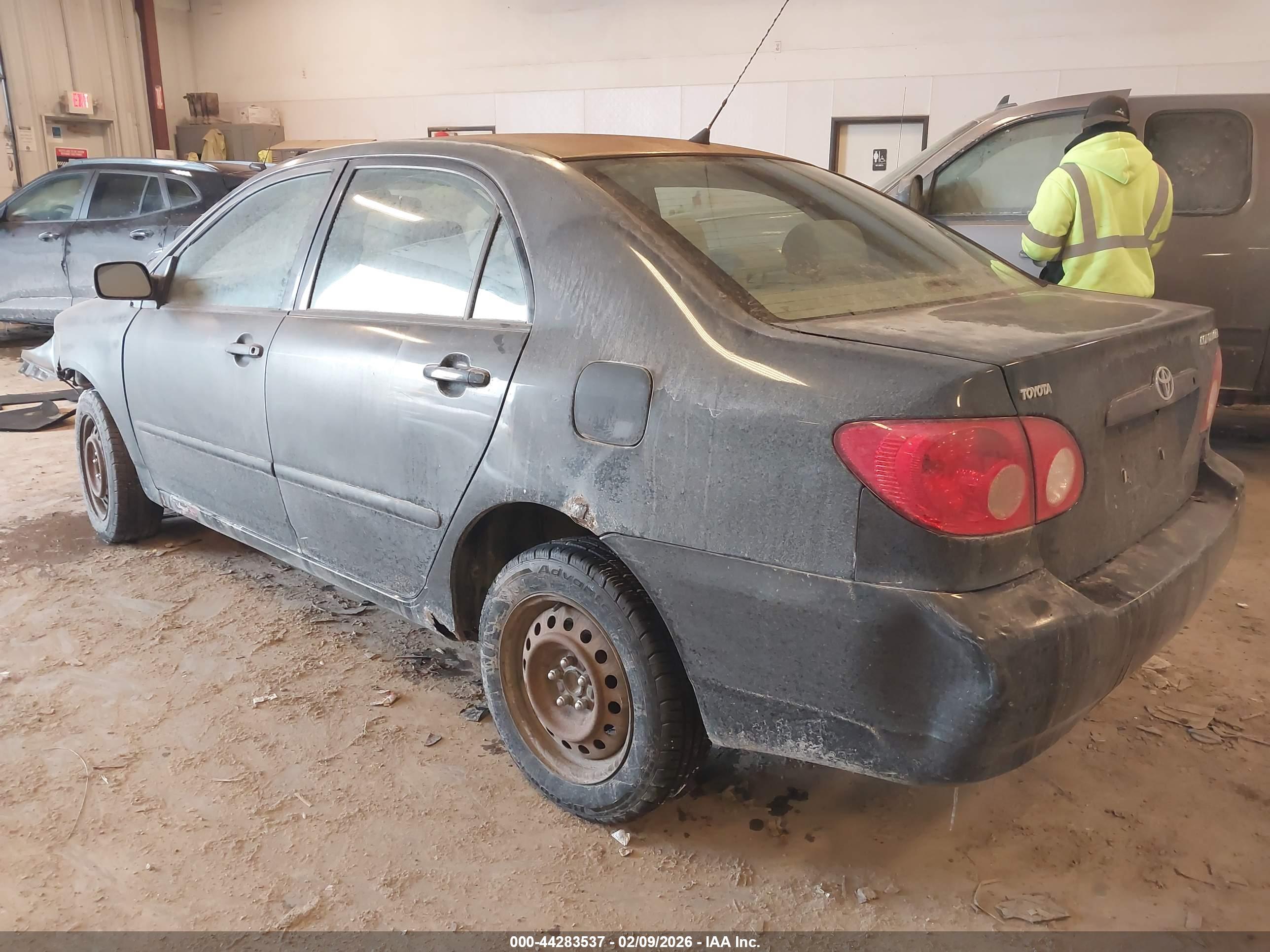 TOYOTA COROLLA image 3