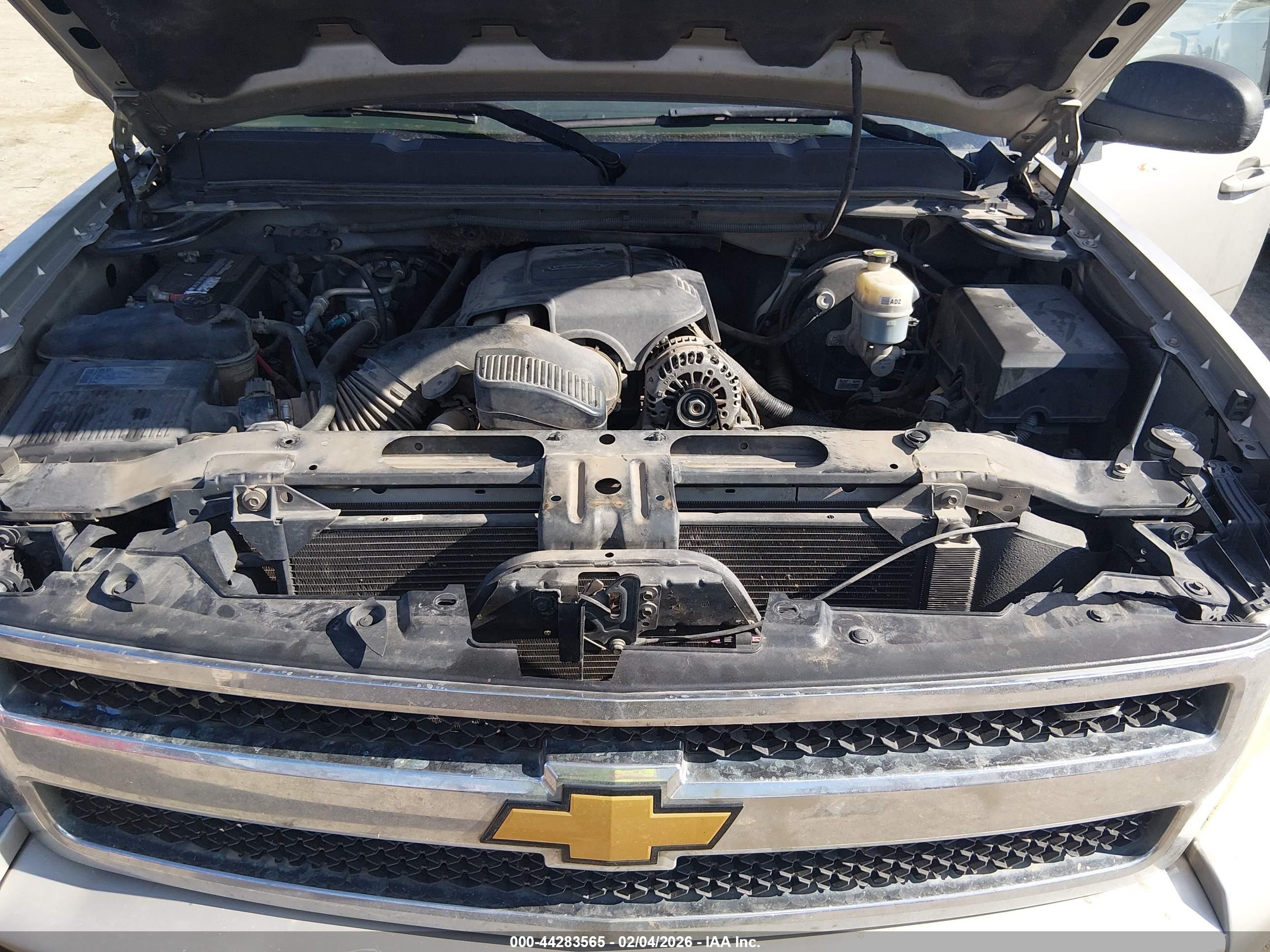 CHEVROLET SILVERADO image 10