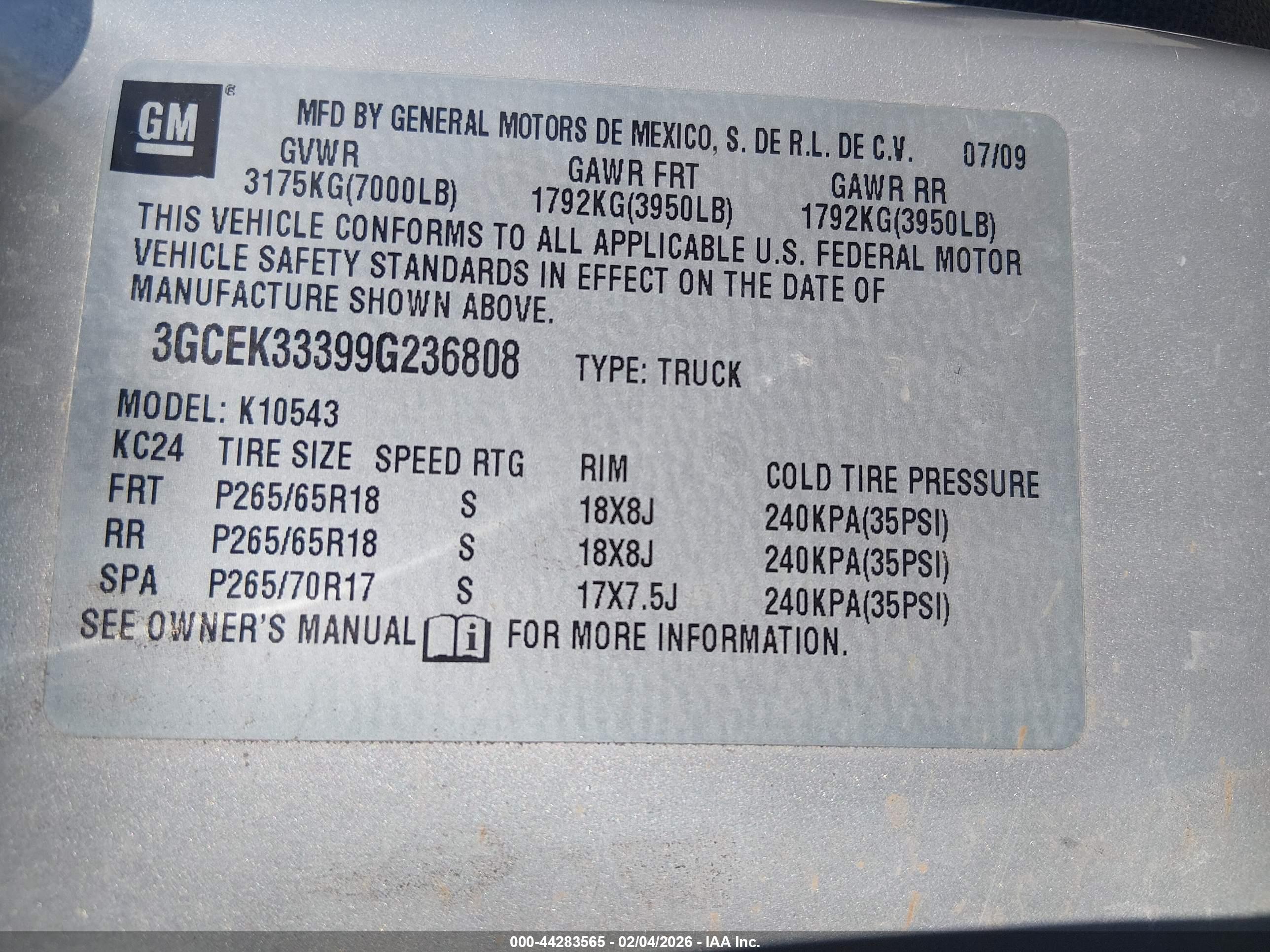 CHEVROLET SILVERADO image 9