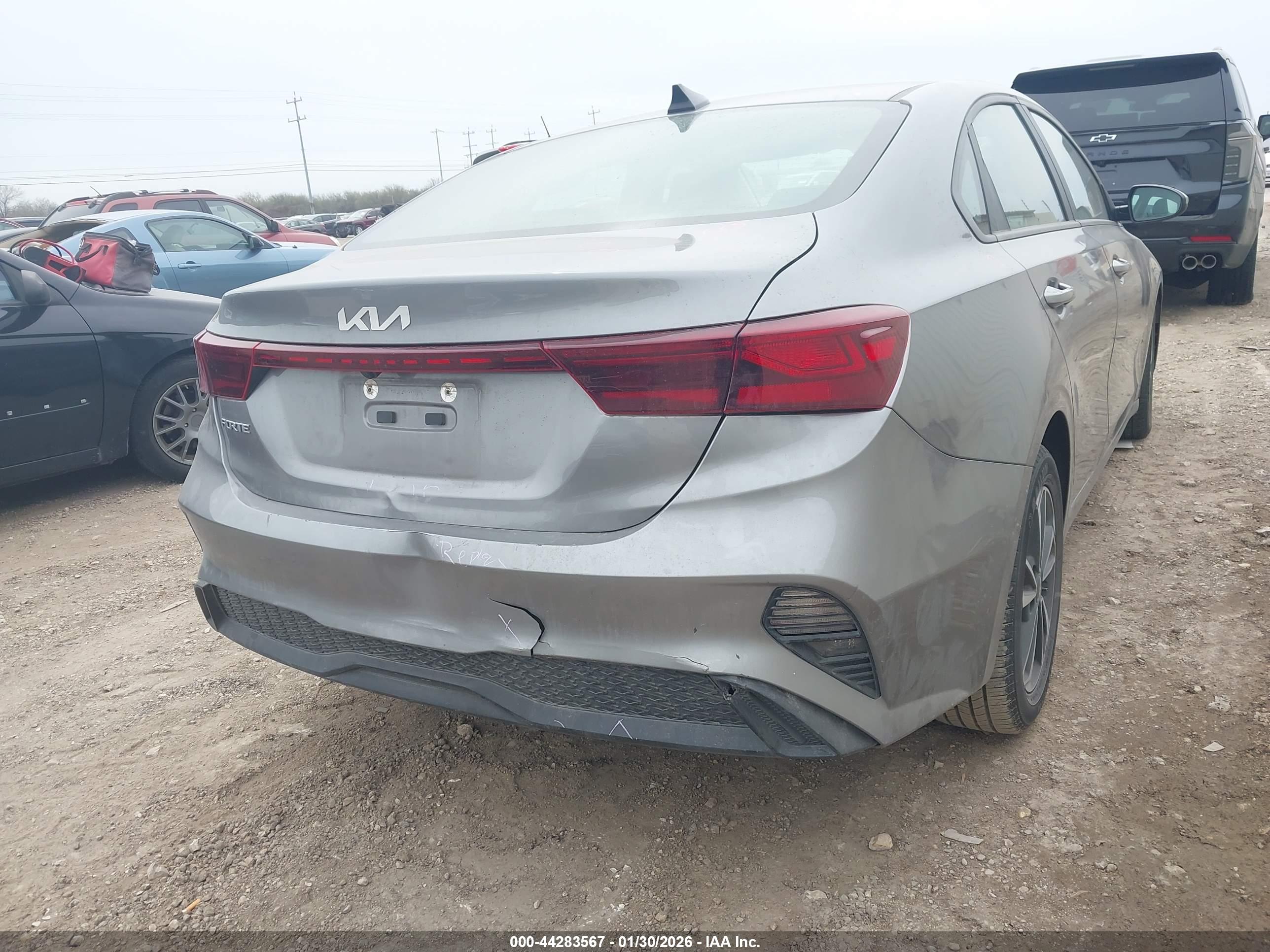 KIA FORTE image 6