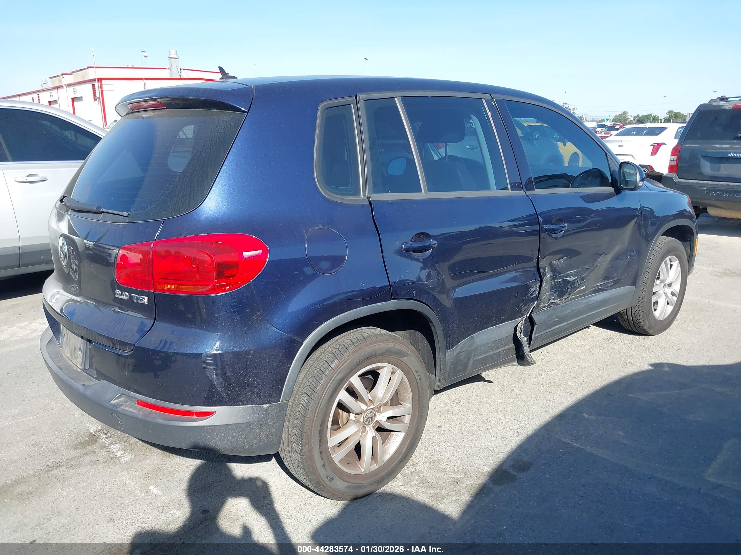 VOLKSWAGEN TIGUAN image 4