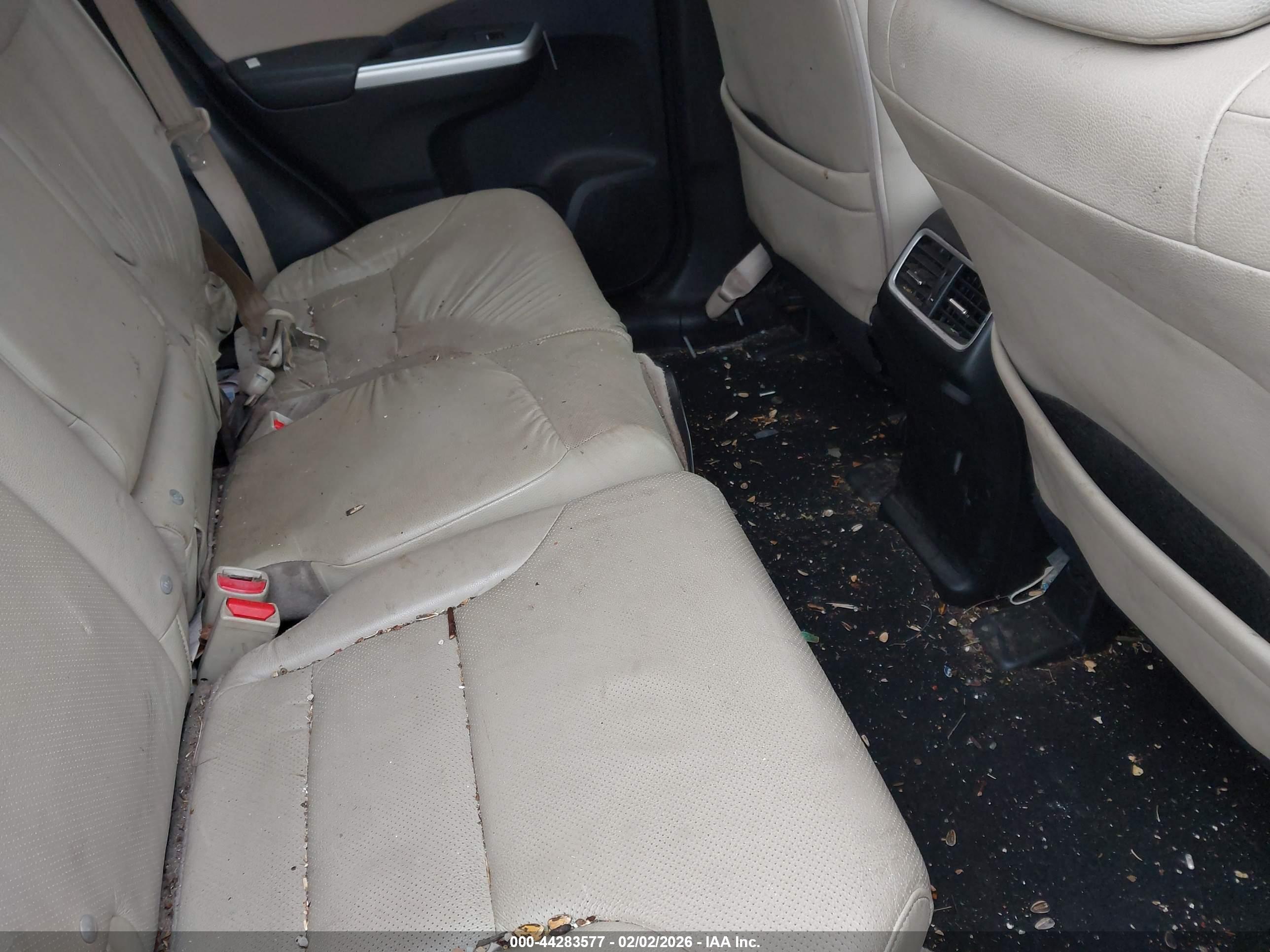 HONDA CR-V image 8