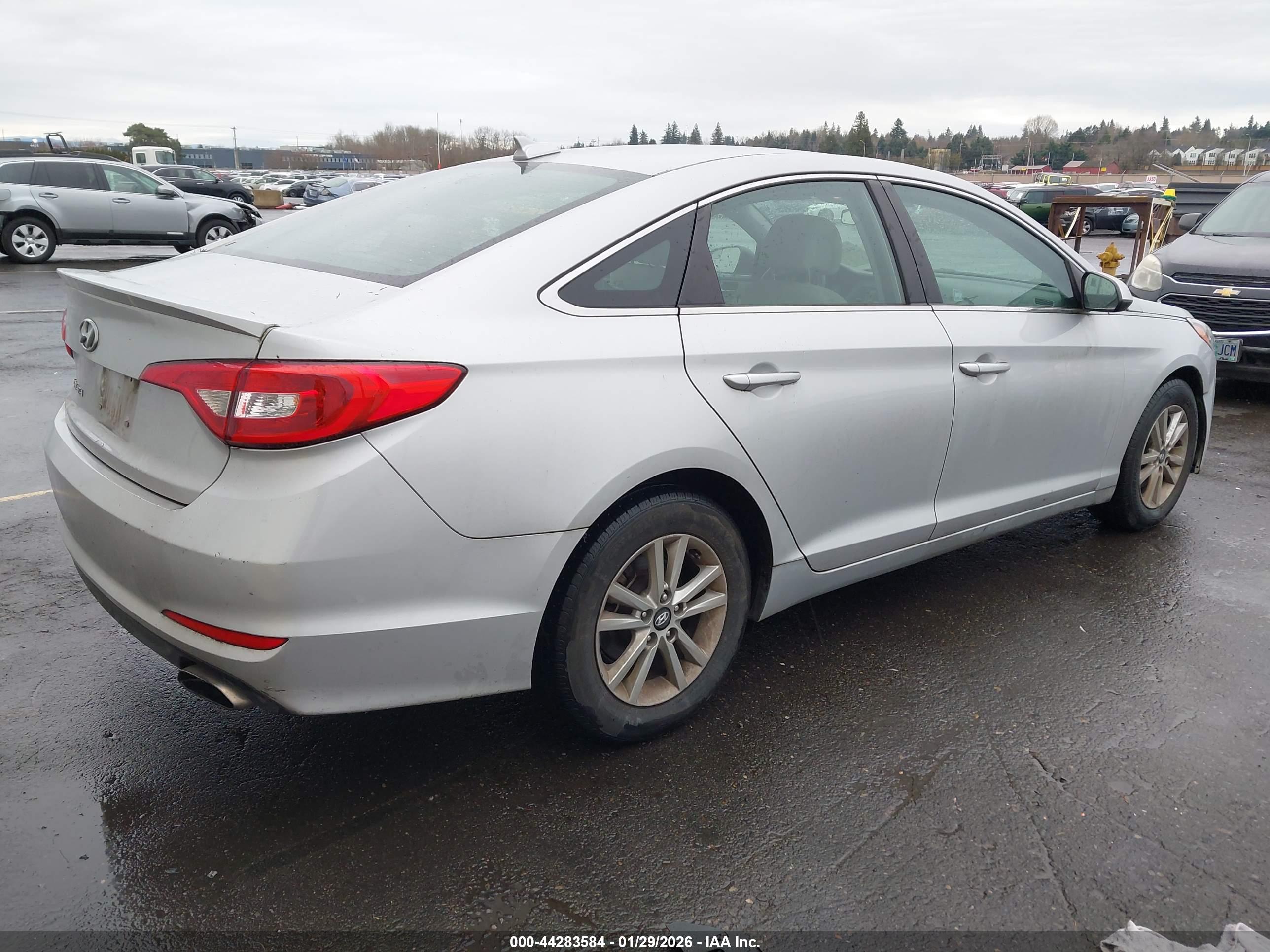 HYUNDAI SONATA image 4