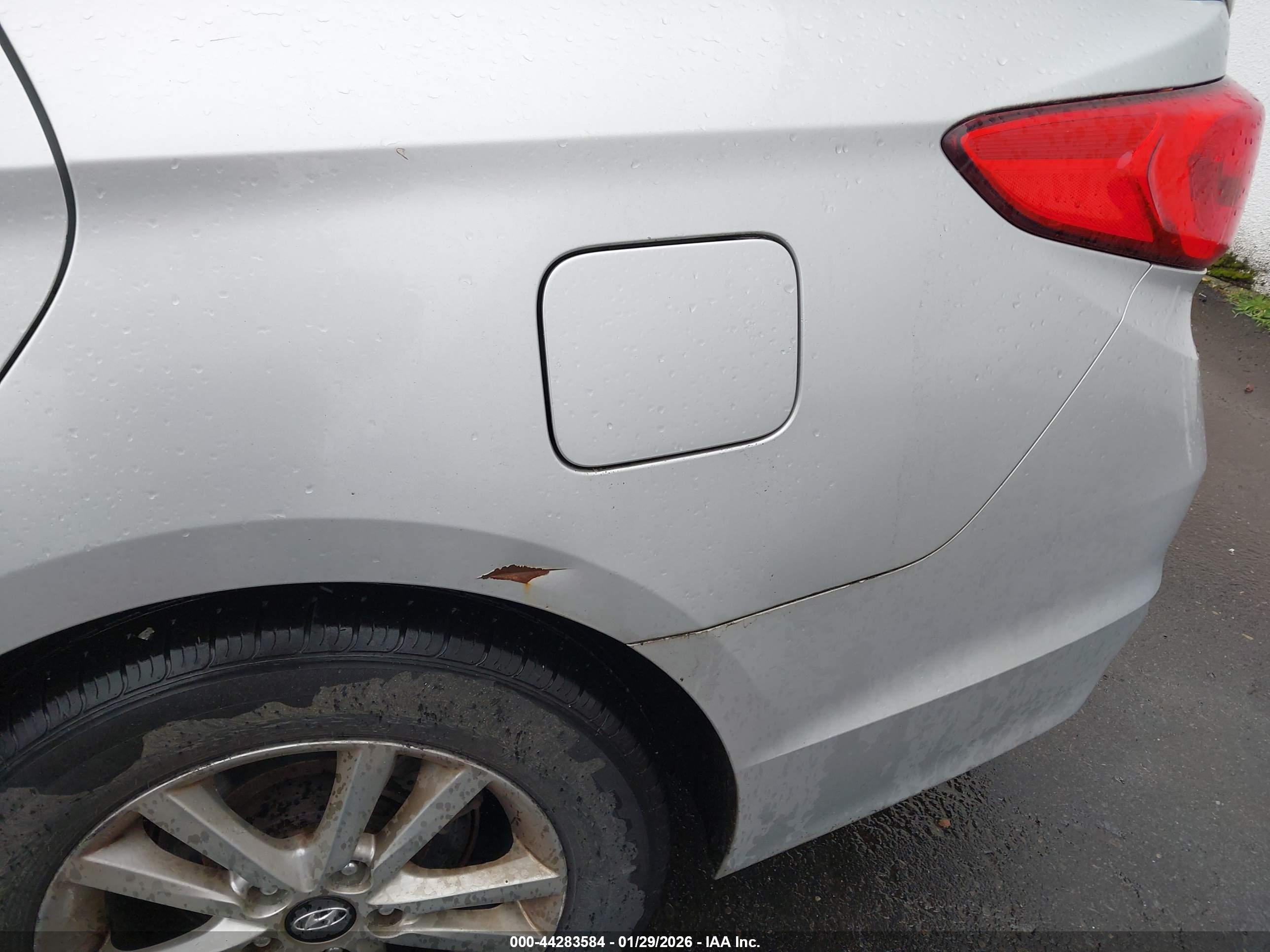 HYUNDAI SONATA image 6