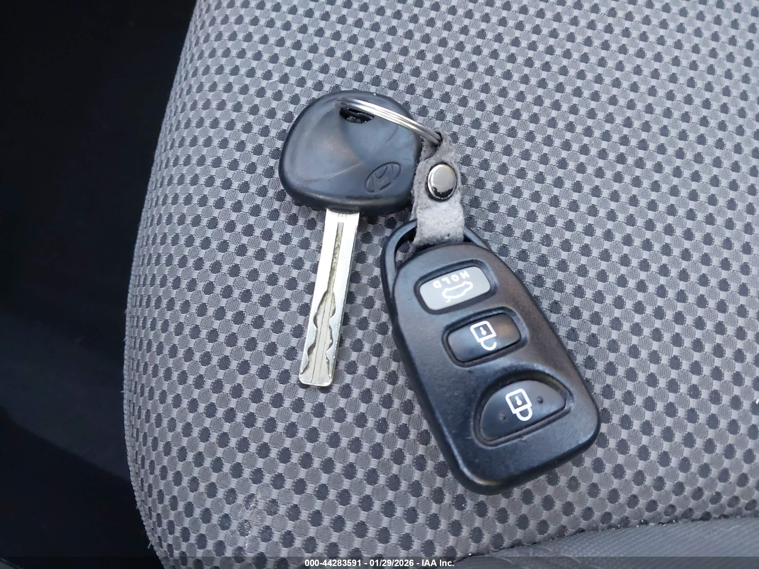 HYUNDAI SONATA image 11