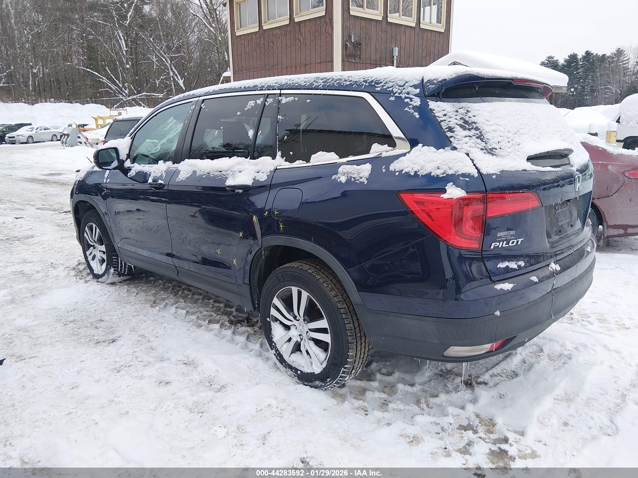 HONDA PILOT image 3